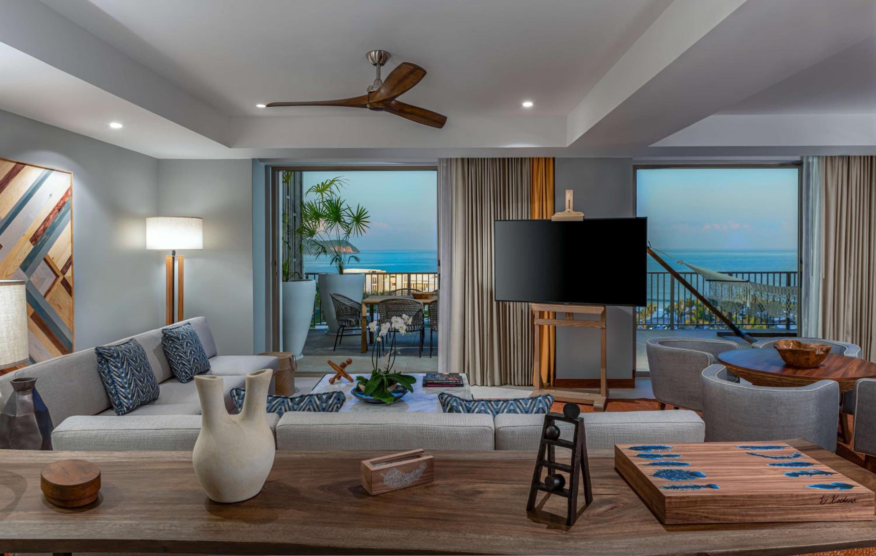Penthouse Suite with Plunge Pool and Ocean View - Photo 8