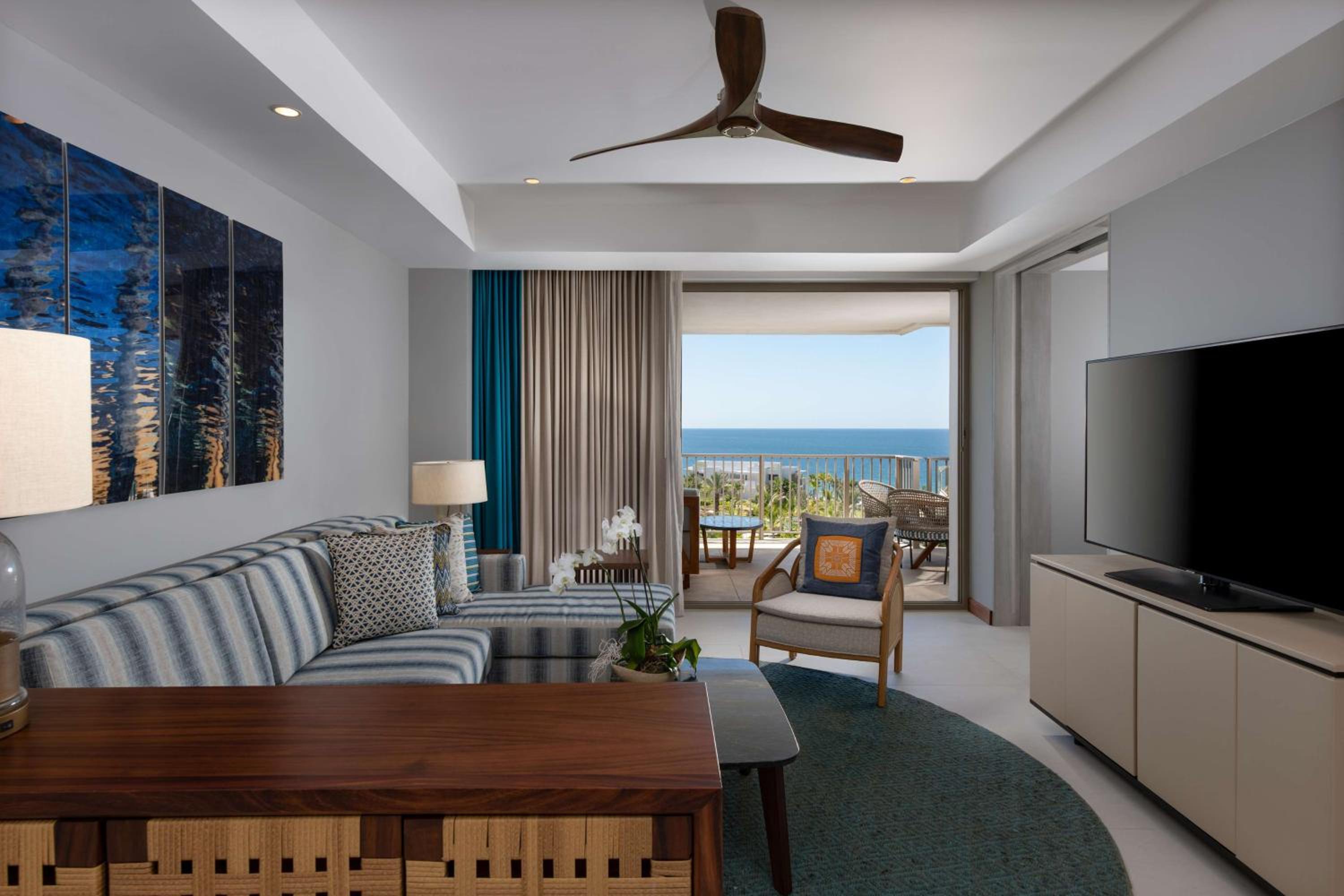 Superior King Suite With Ocean View
