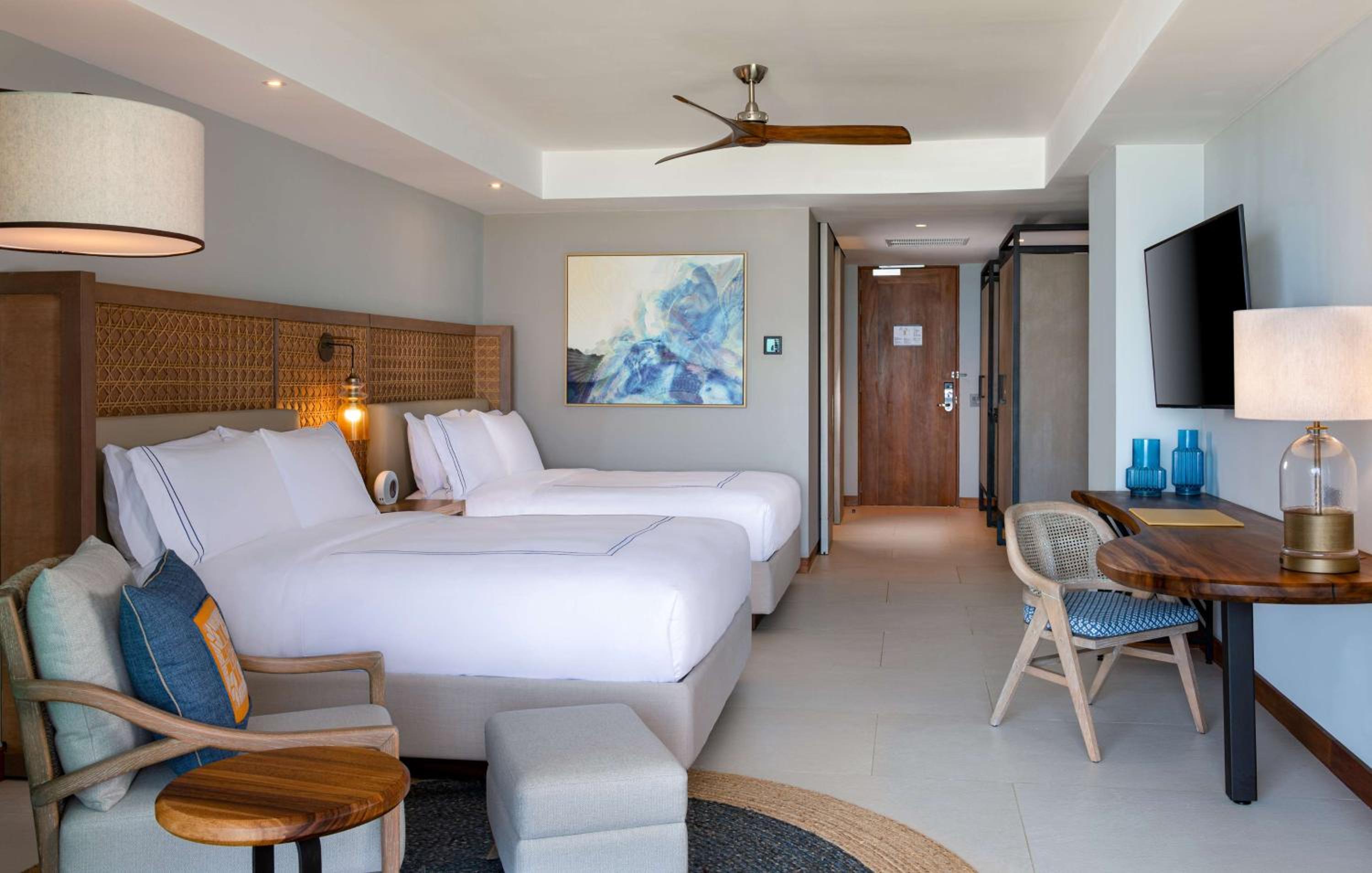 Beachfront Queen Room with Two Queen Beds - Photo 4