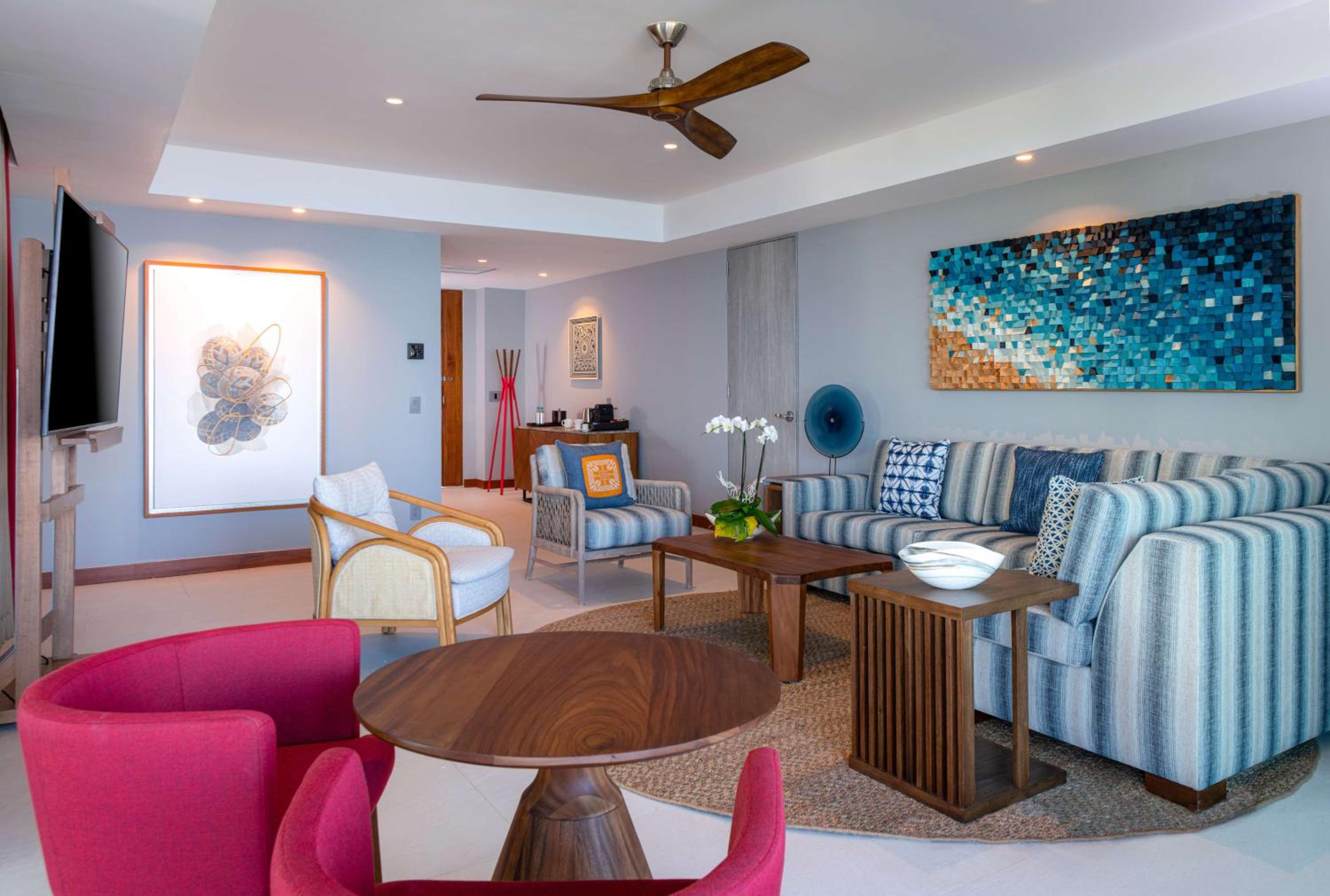 Beachfront Premier Suite with Plunge Pool - Photo 3