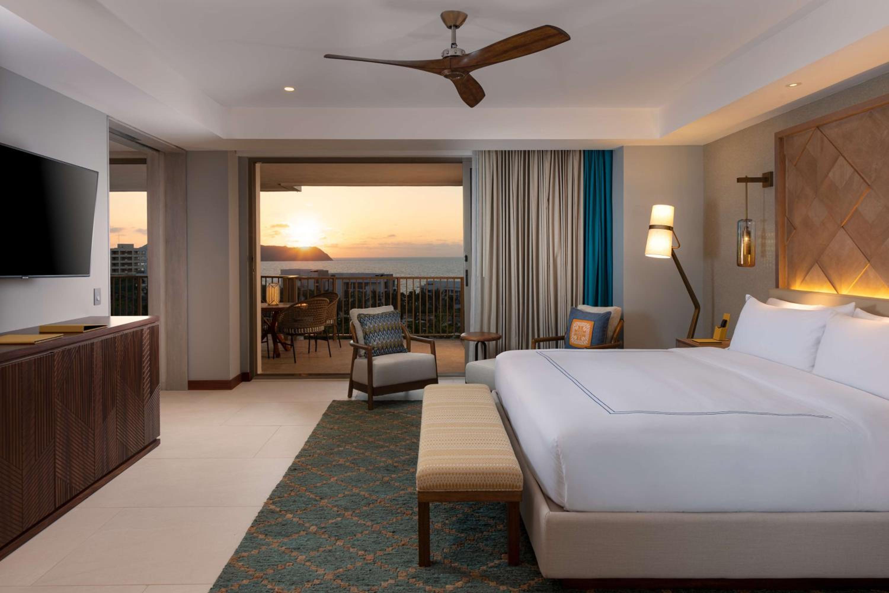 Superior King Suite With Ocean View