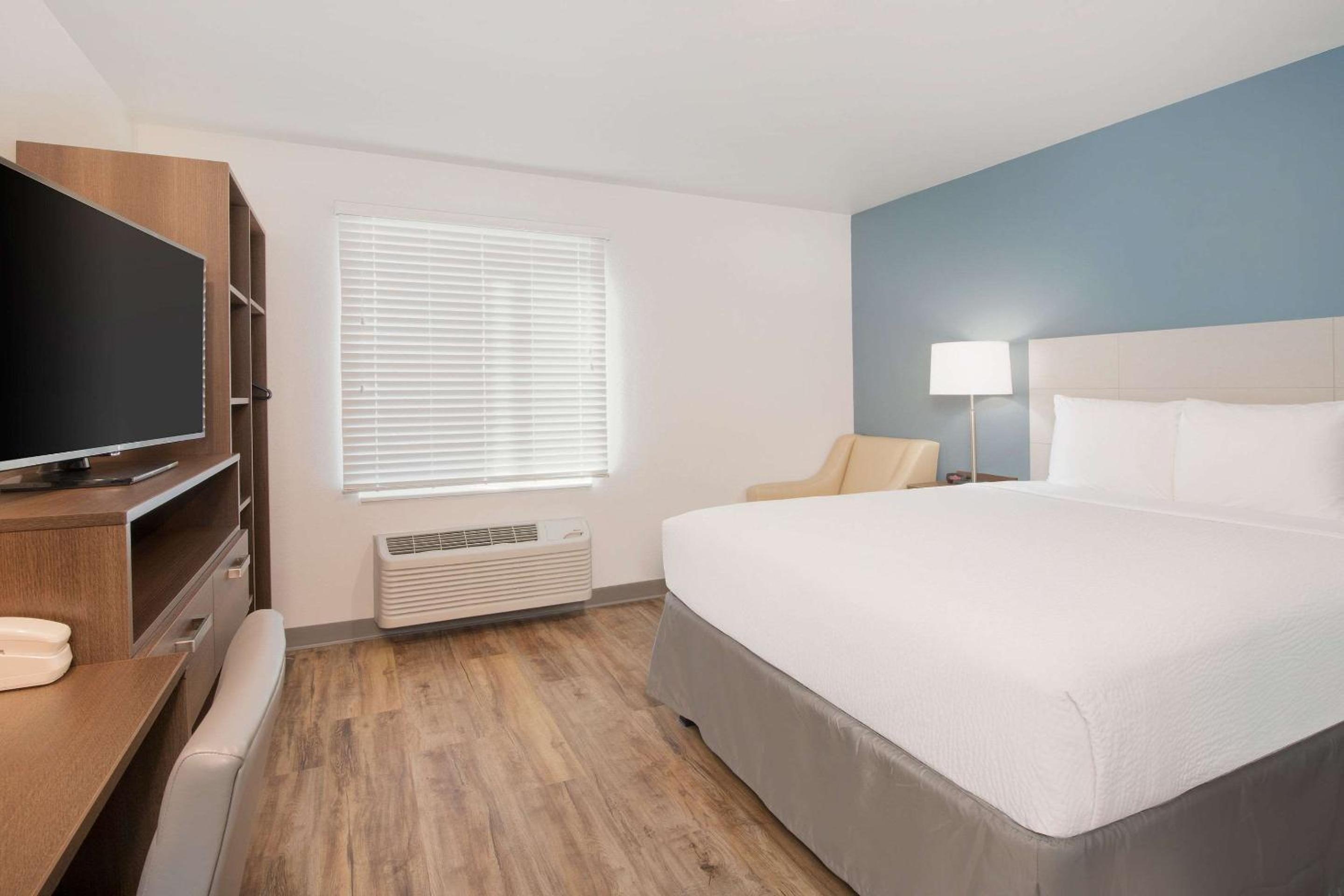 WoodSpring Suites Savannah Pooler, Photo 6