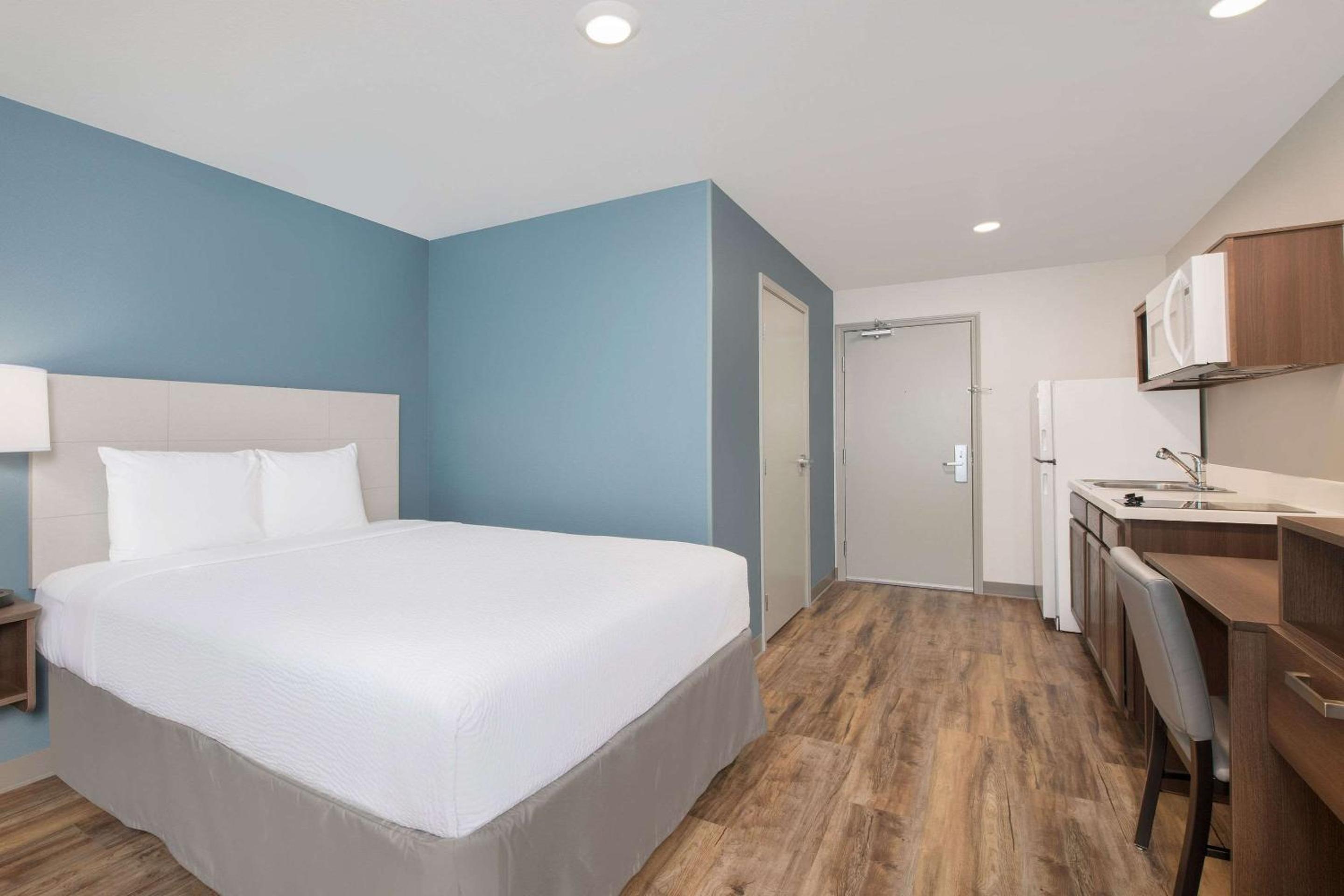WoodSpring Suites Savannah Pooler, Photo 9