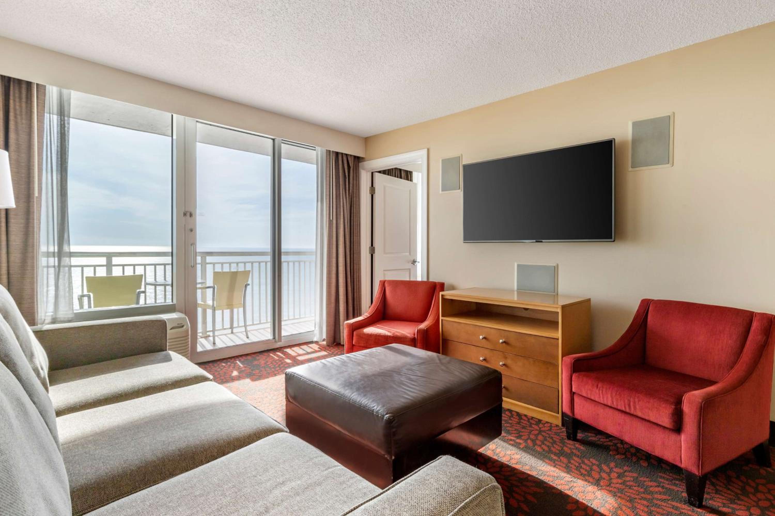 One-Bedroom with Access Hearing/Tub Ocean View - Photo 8