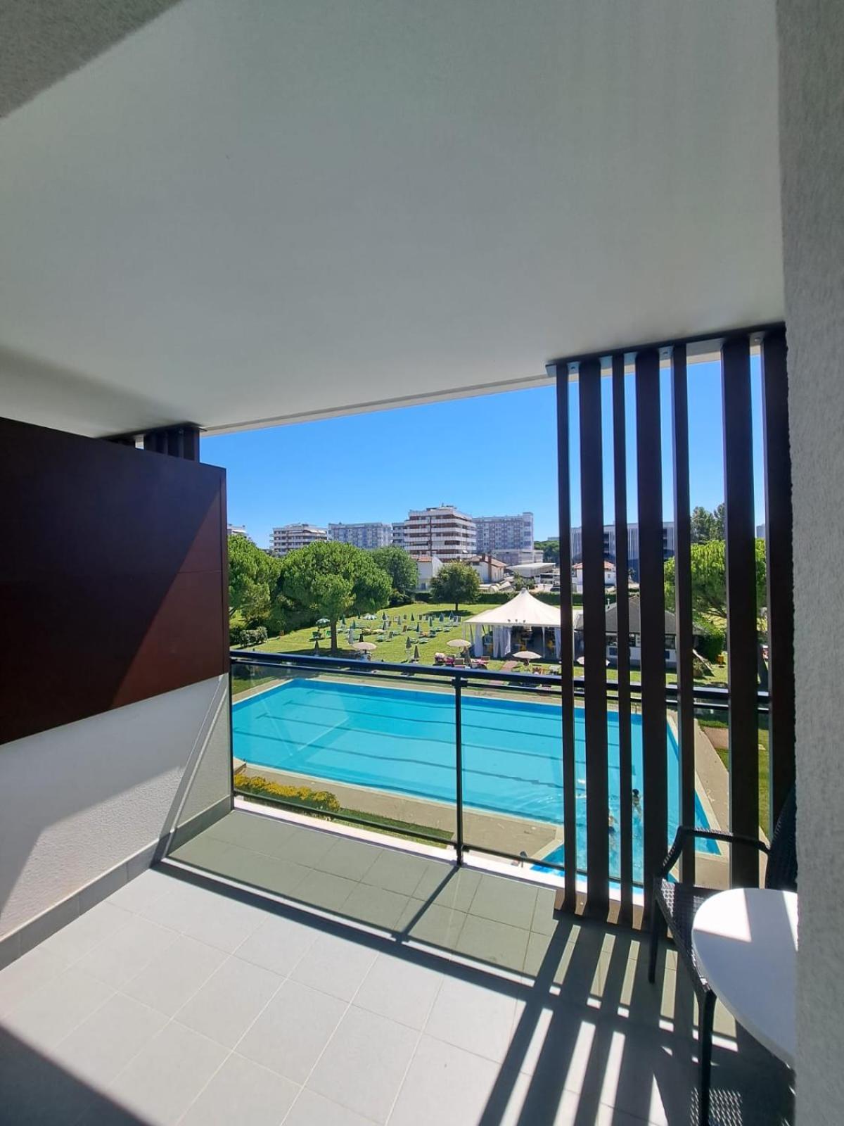 Deluxe Double Or Twin Room With Pool View photo 3