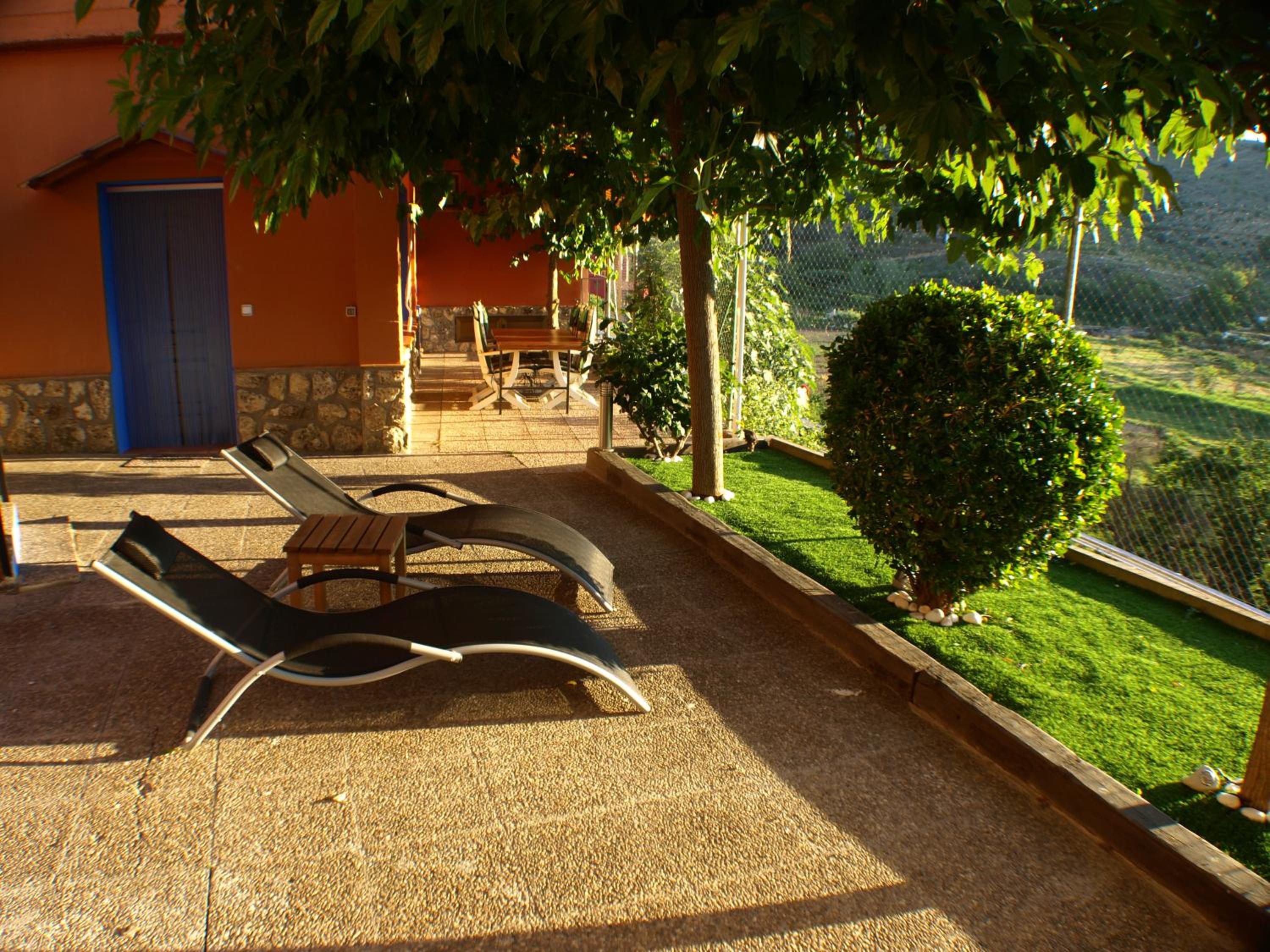 Two-Bedroom House (2-6 Adults) - Photo 95