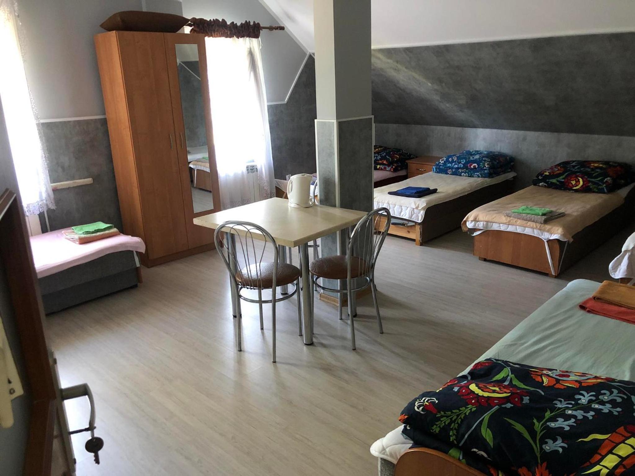 Mixed Dormitory Room photo 3