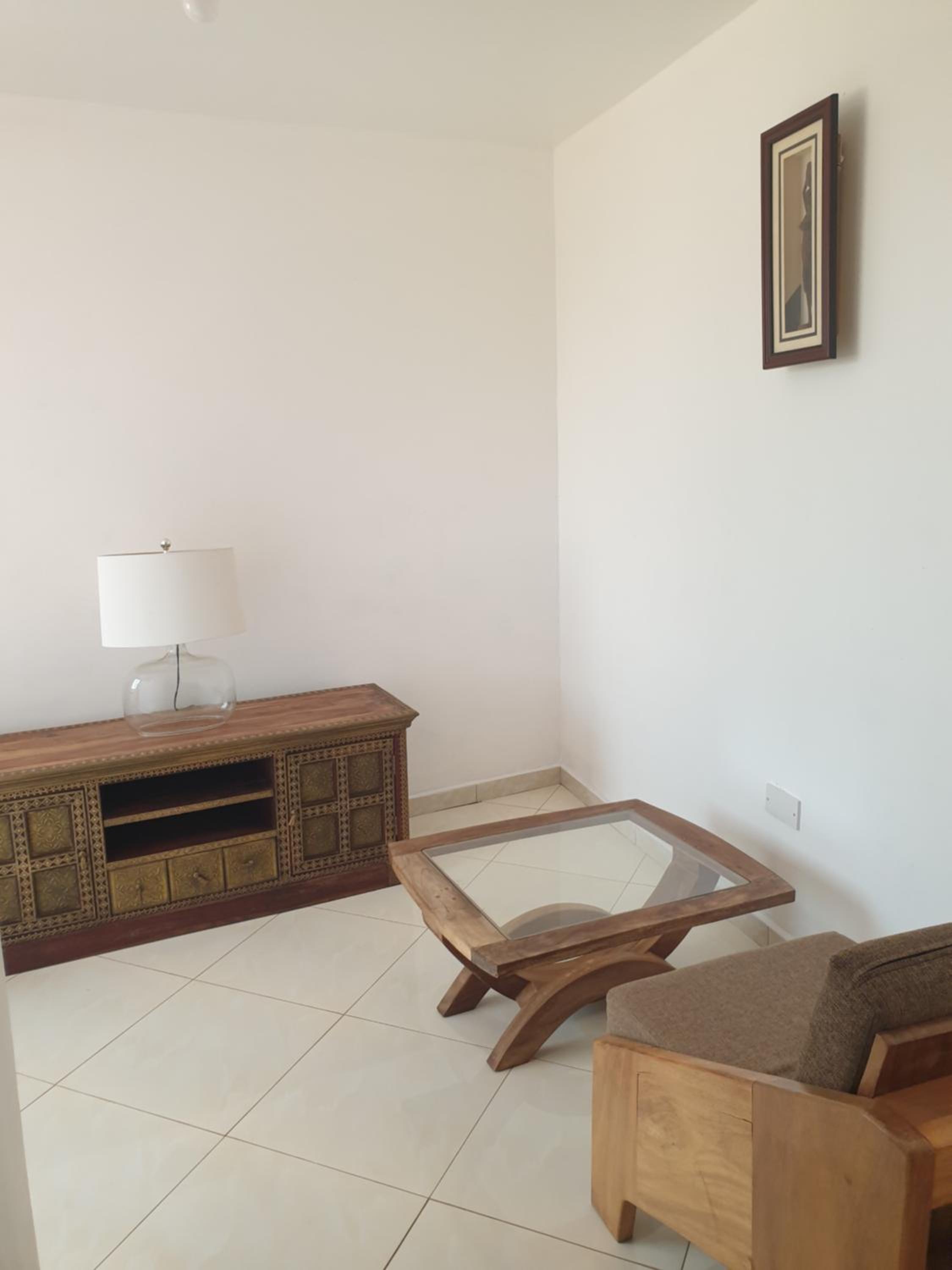 Suite - Photo 15