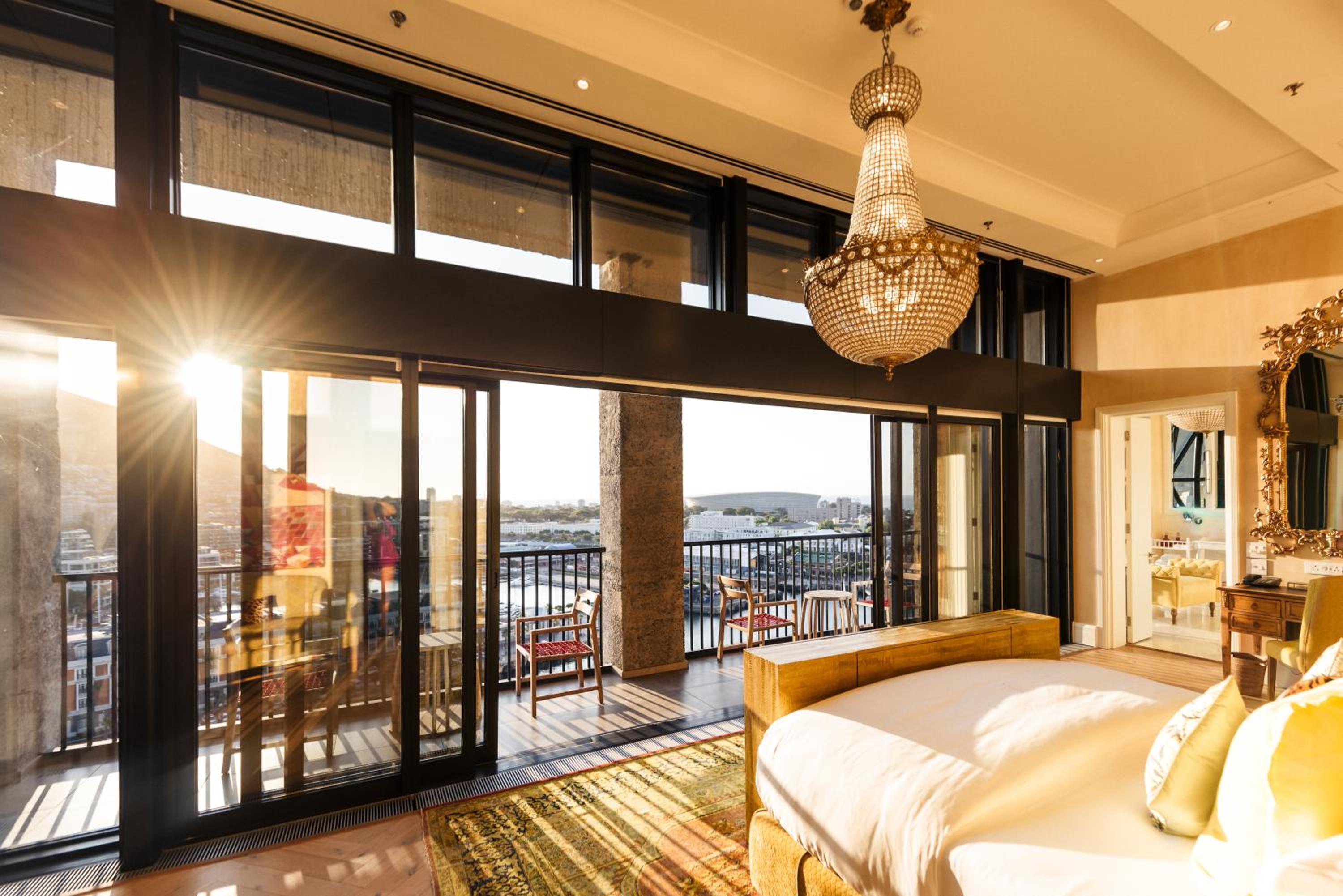 Penthouse - Photo 2
