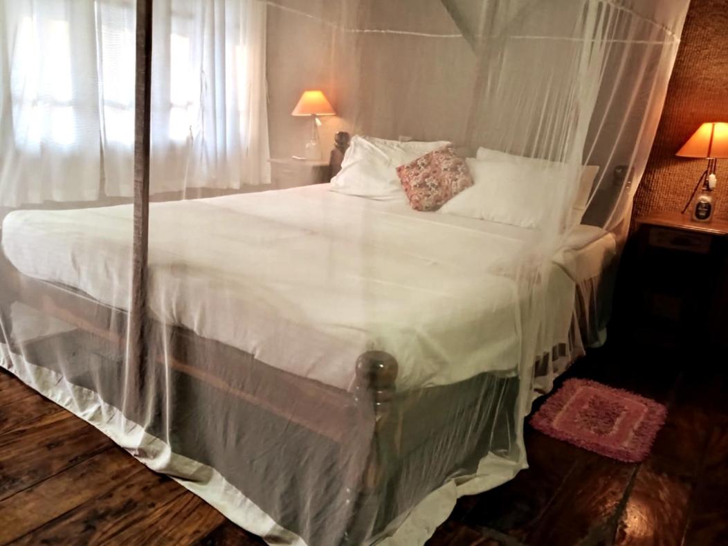 Deluxe Double Room with Side Sea View photo 1