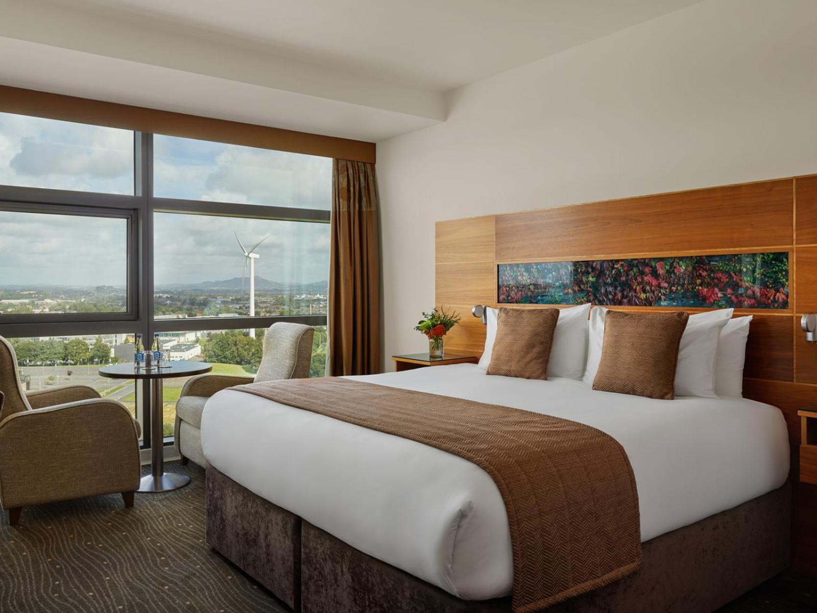 Superior King Room - Photo 4