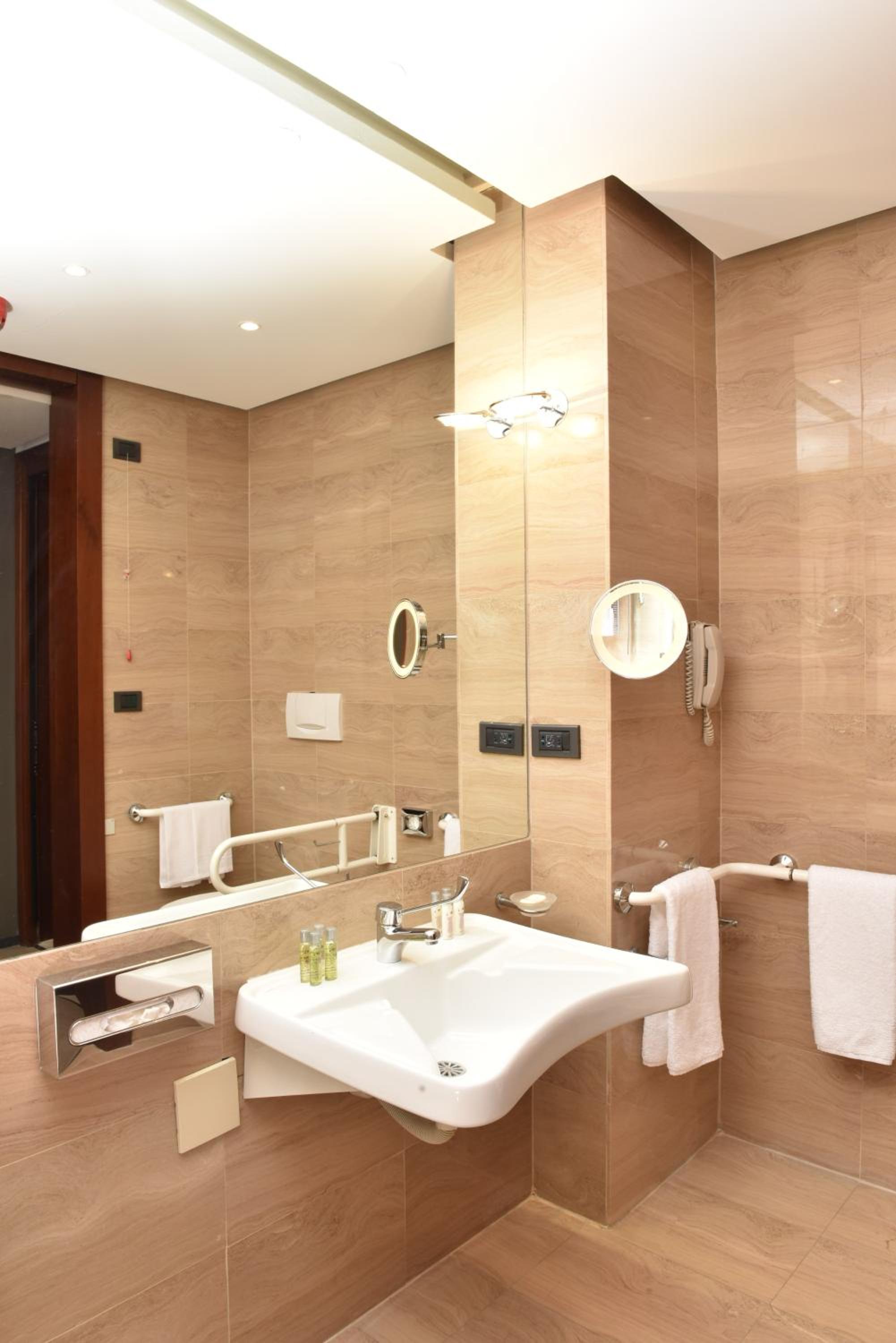 Twin Room - Mobility Access