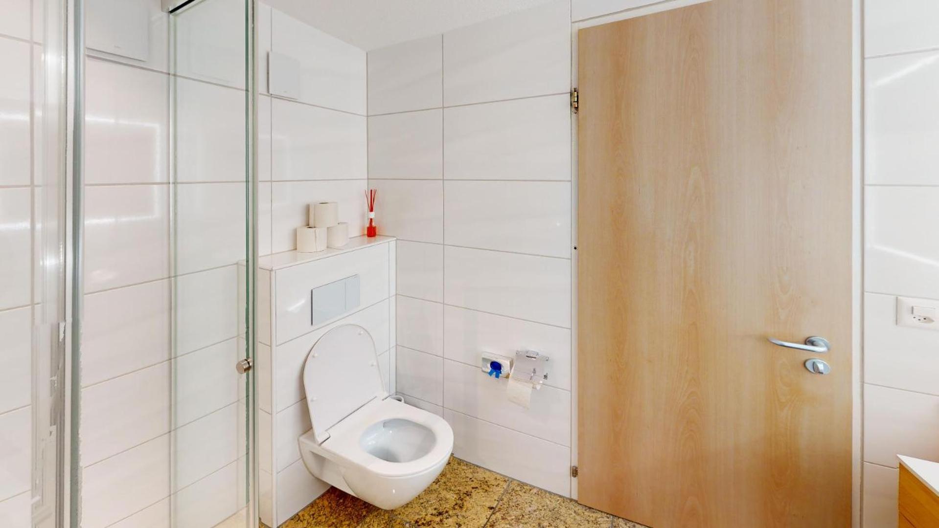 Double Room With Shared Bathroom photo 3