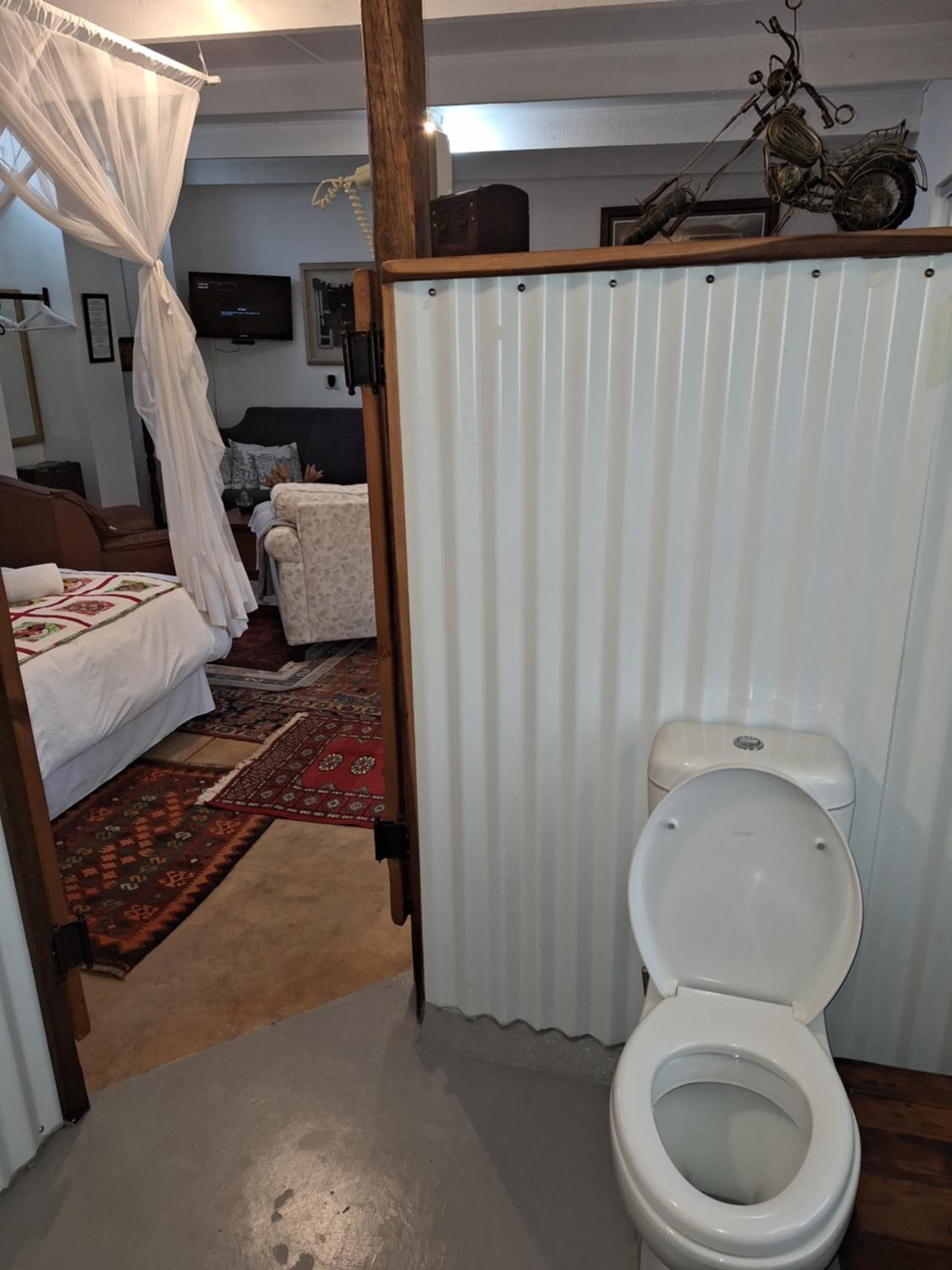 Deluxe Double Room with Shower - Photo 25