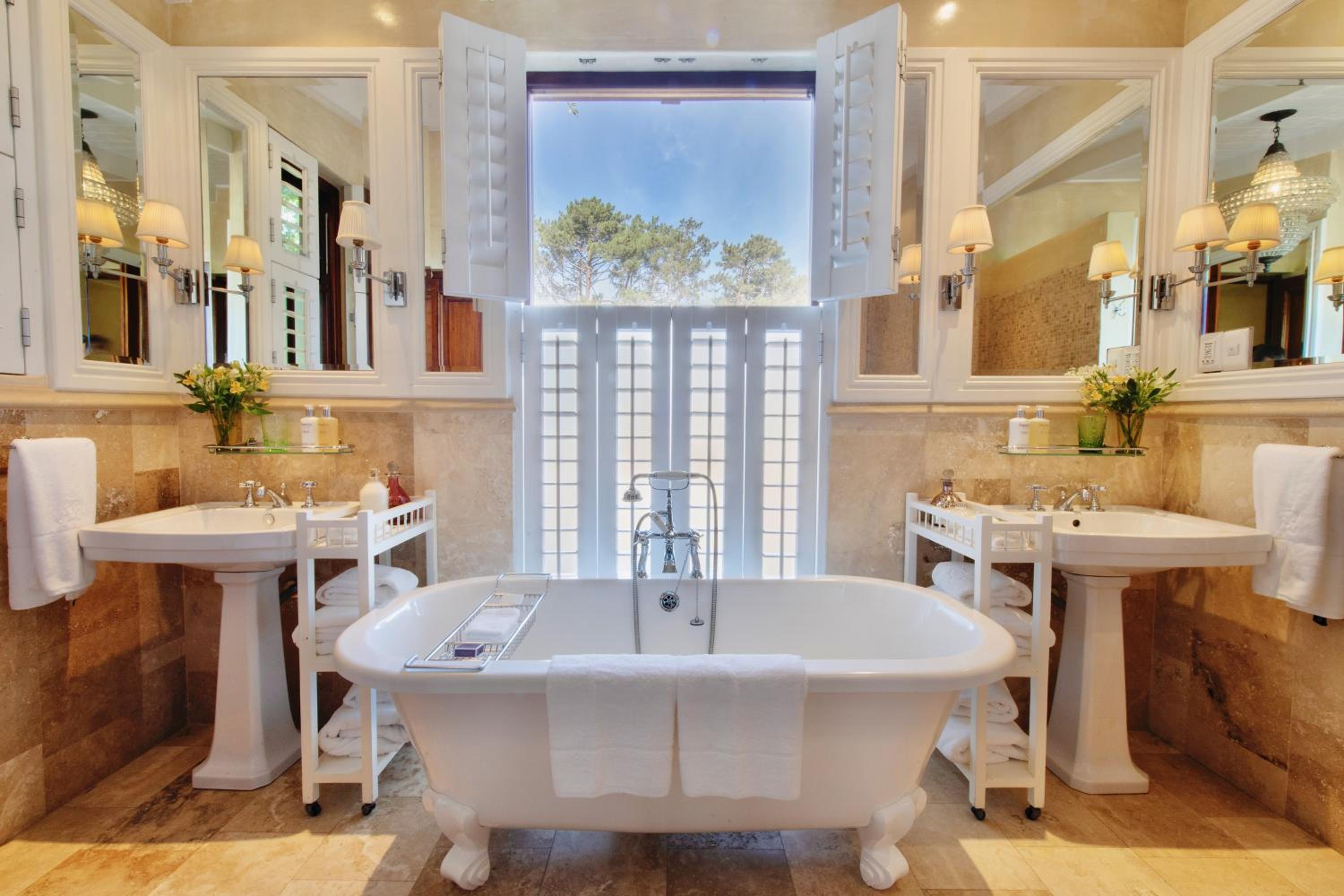 Two-Bedroom Vineyard Suite - Photo 4