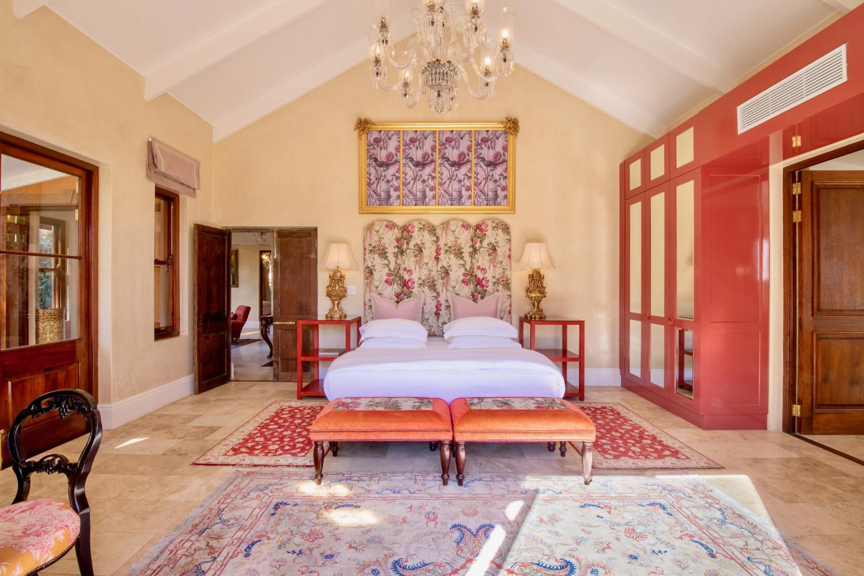 Three-Bedroom Vineyard Suite - Photo 5
