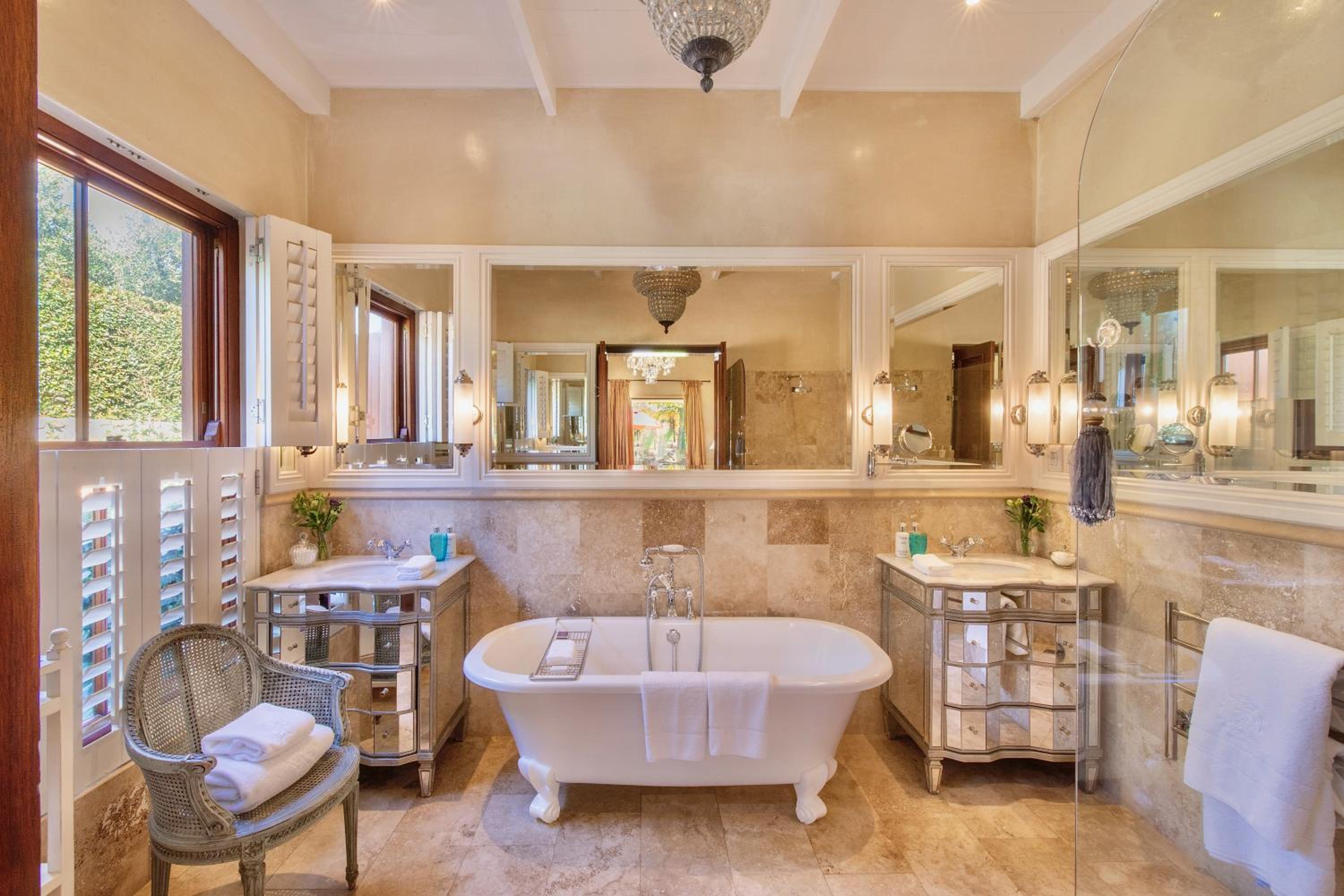 Two-Bedroom Vineyard Suite - Photo 7