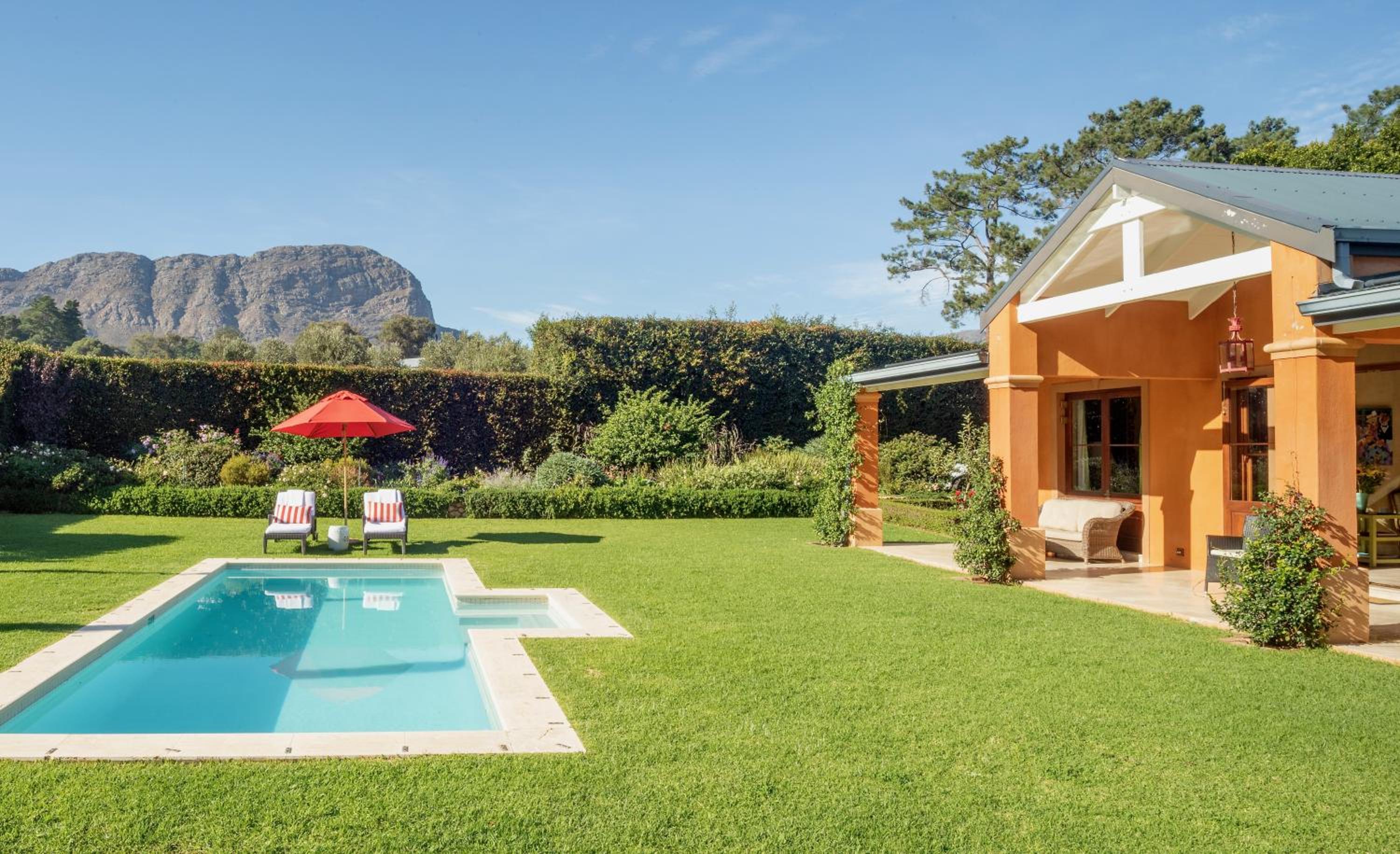 Two-Bedroom Vineyard Suite - Photo 2