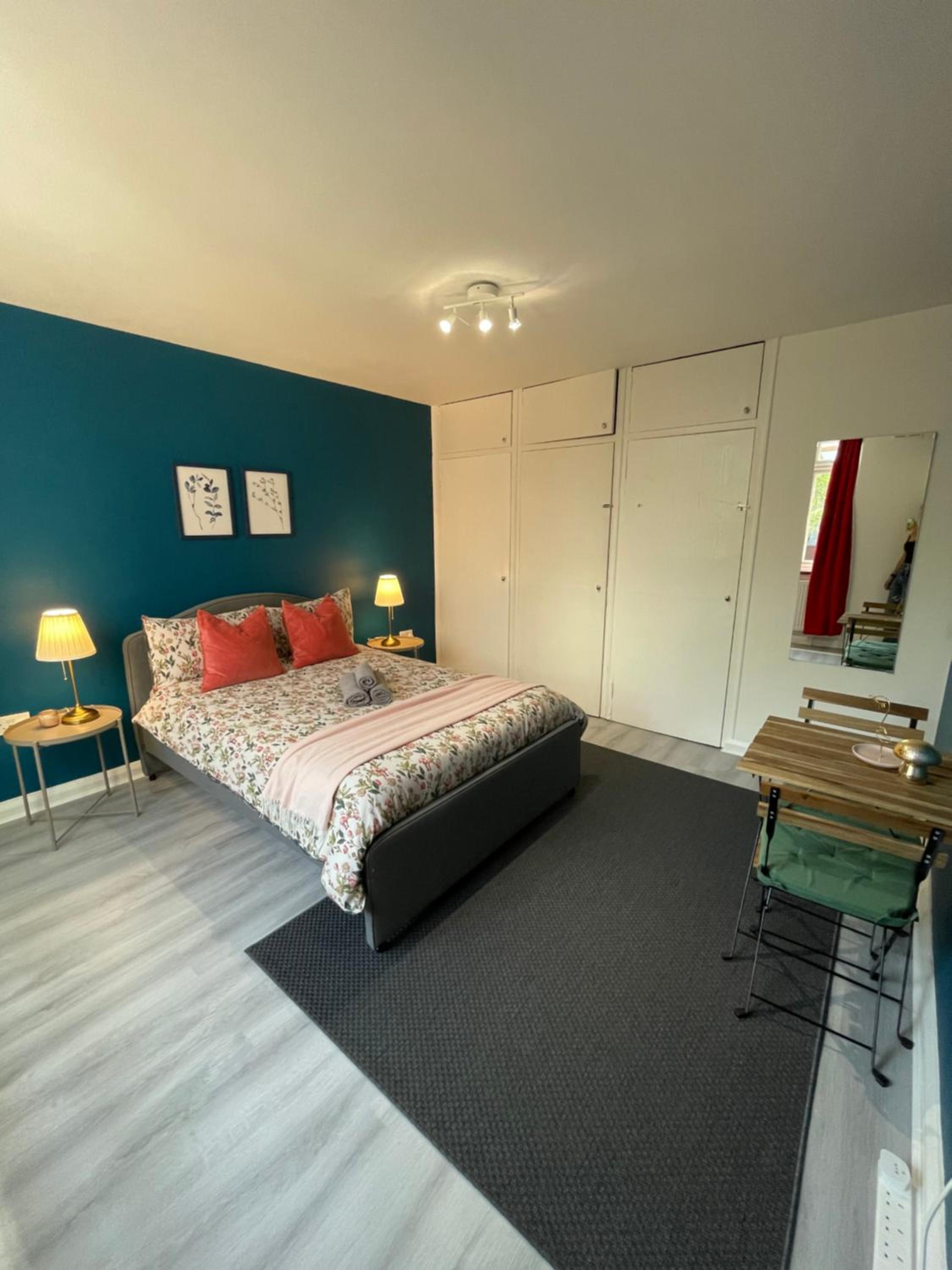 Large Double Room photo 2