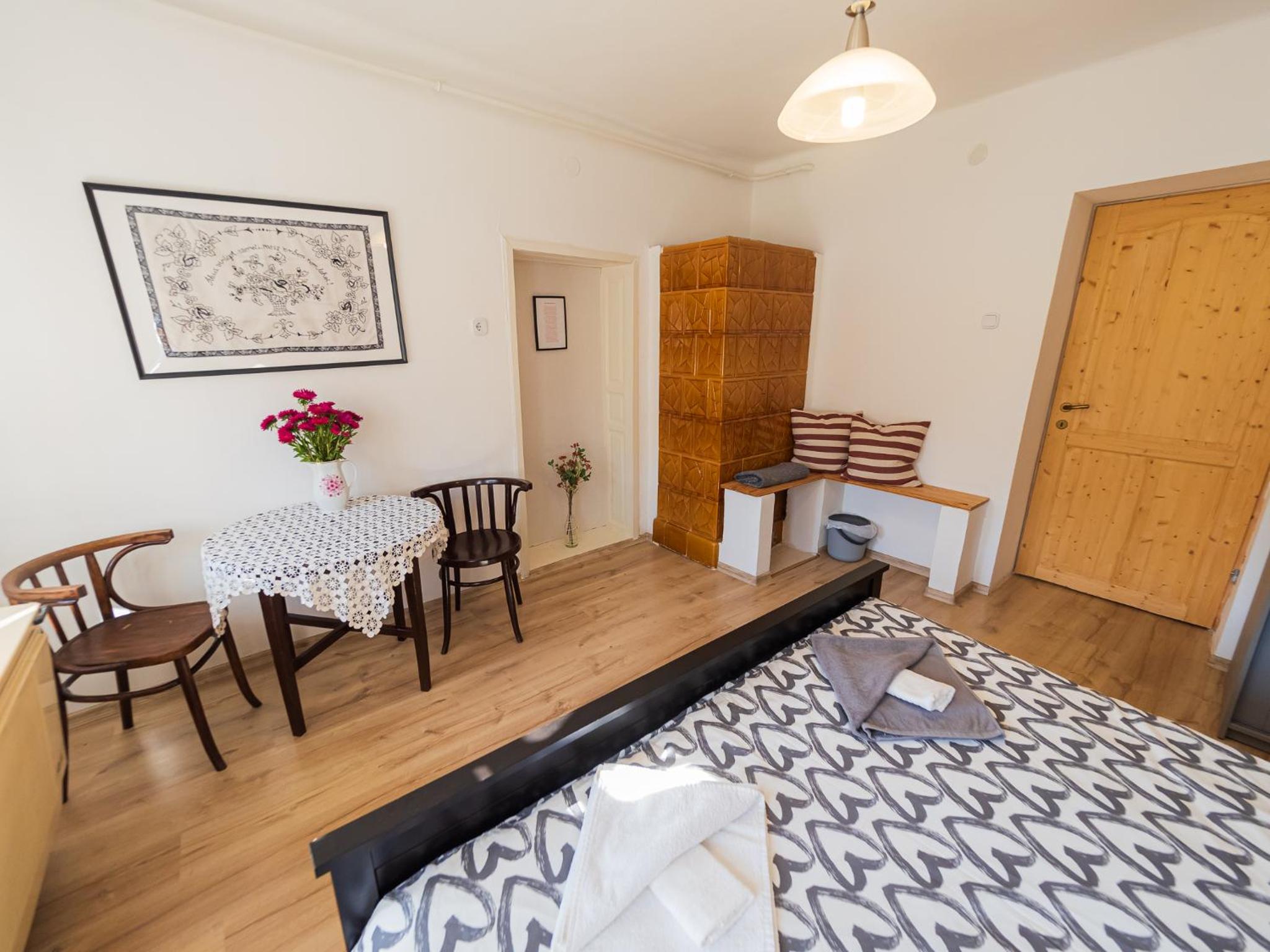 Two-Bedroom House - Photo 8