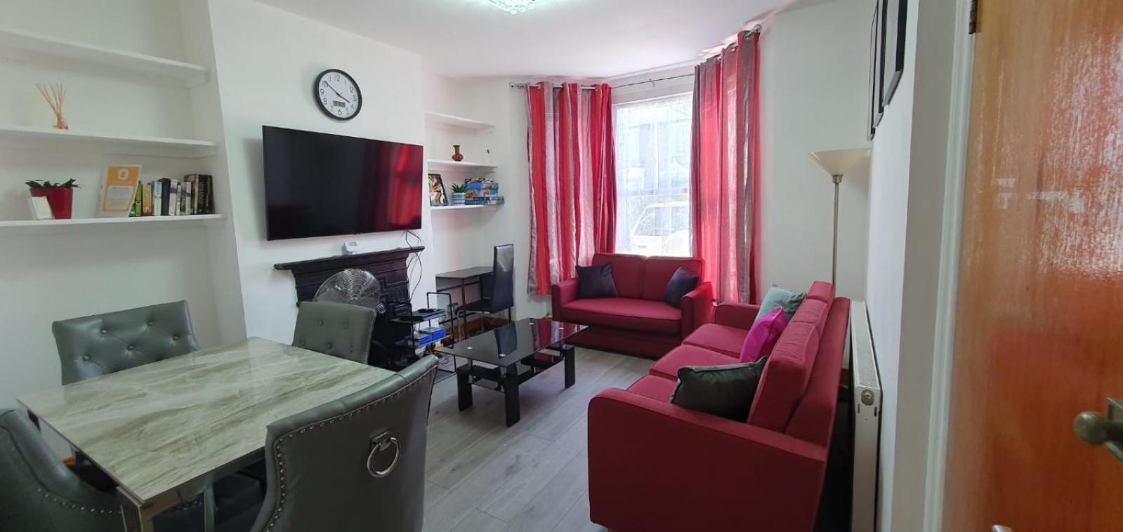 Two-Bedroom Apartment photo 1