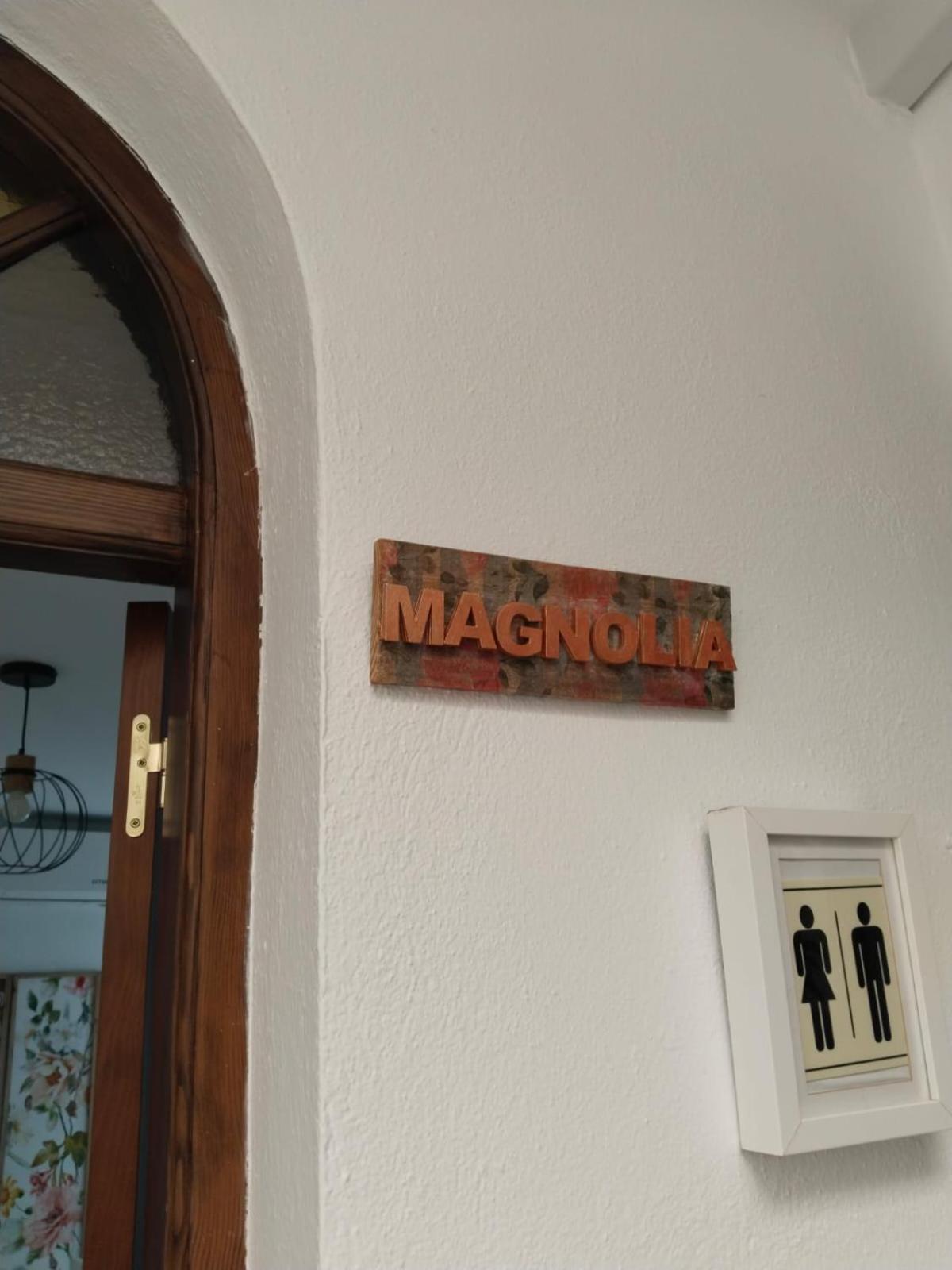 Deluxe Room - Photo 12
