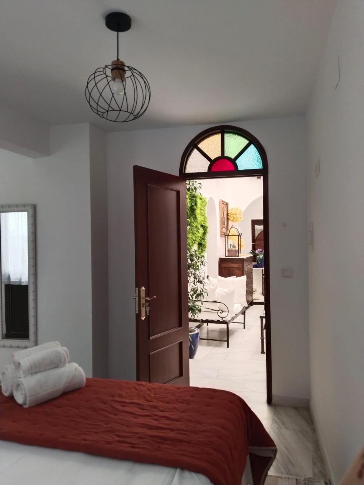 Deluxe Room - Photo 8