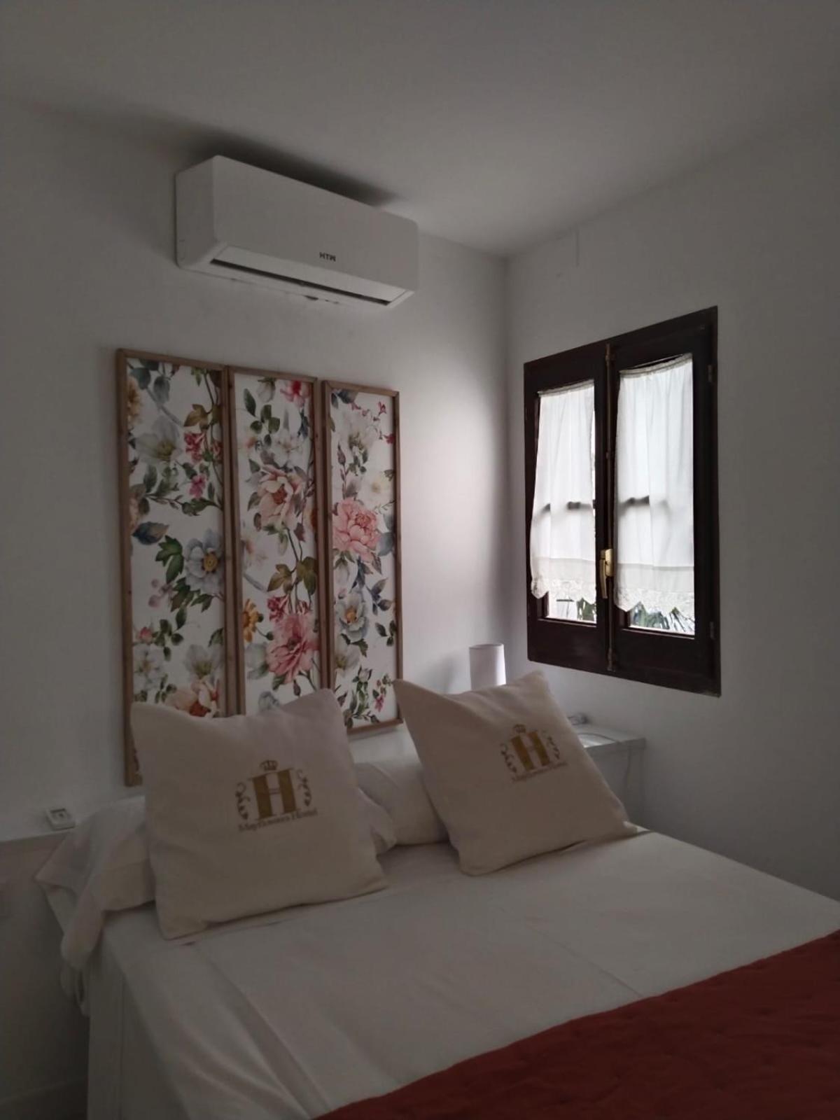 Deluxe Room - Photo 1