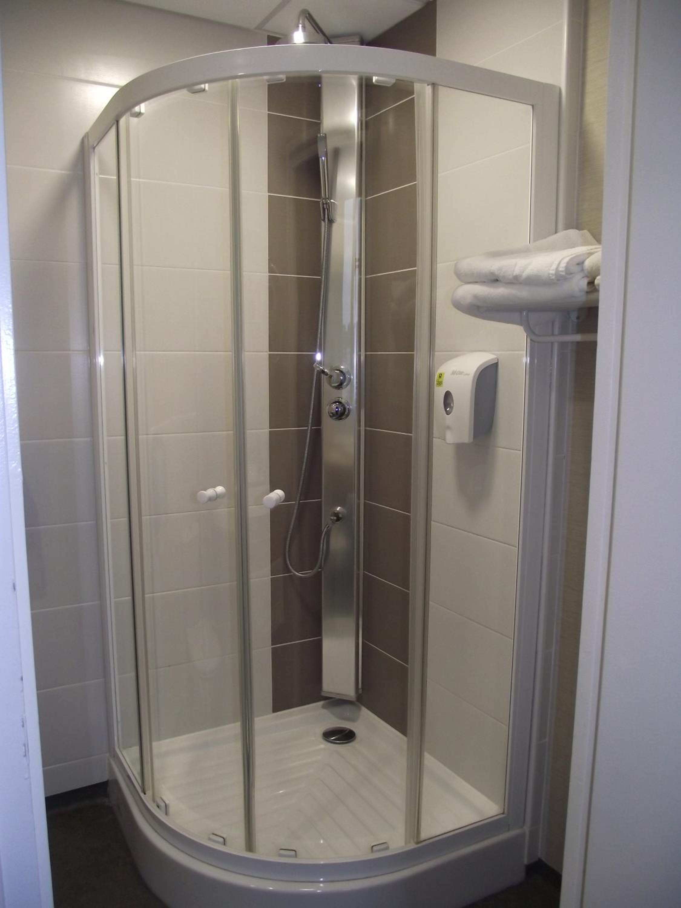 Double Room - Photo 4