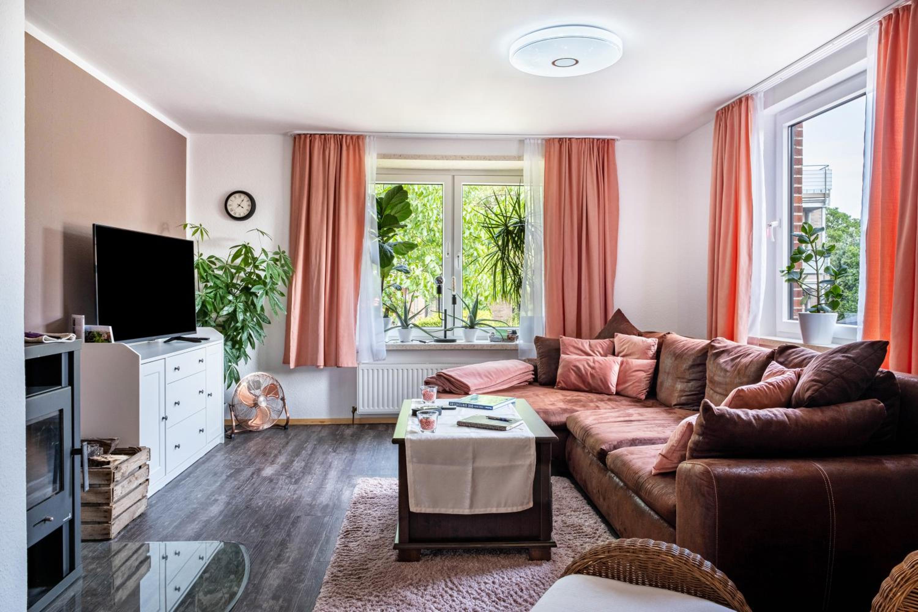 Two-Bedroom Deluxe Apartment with Garden View photo 1