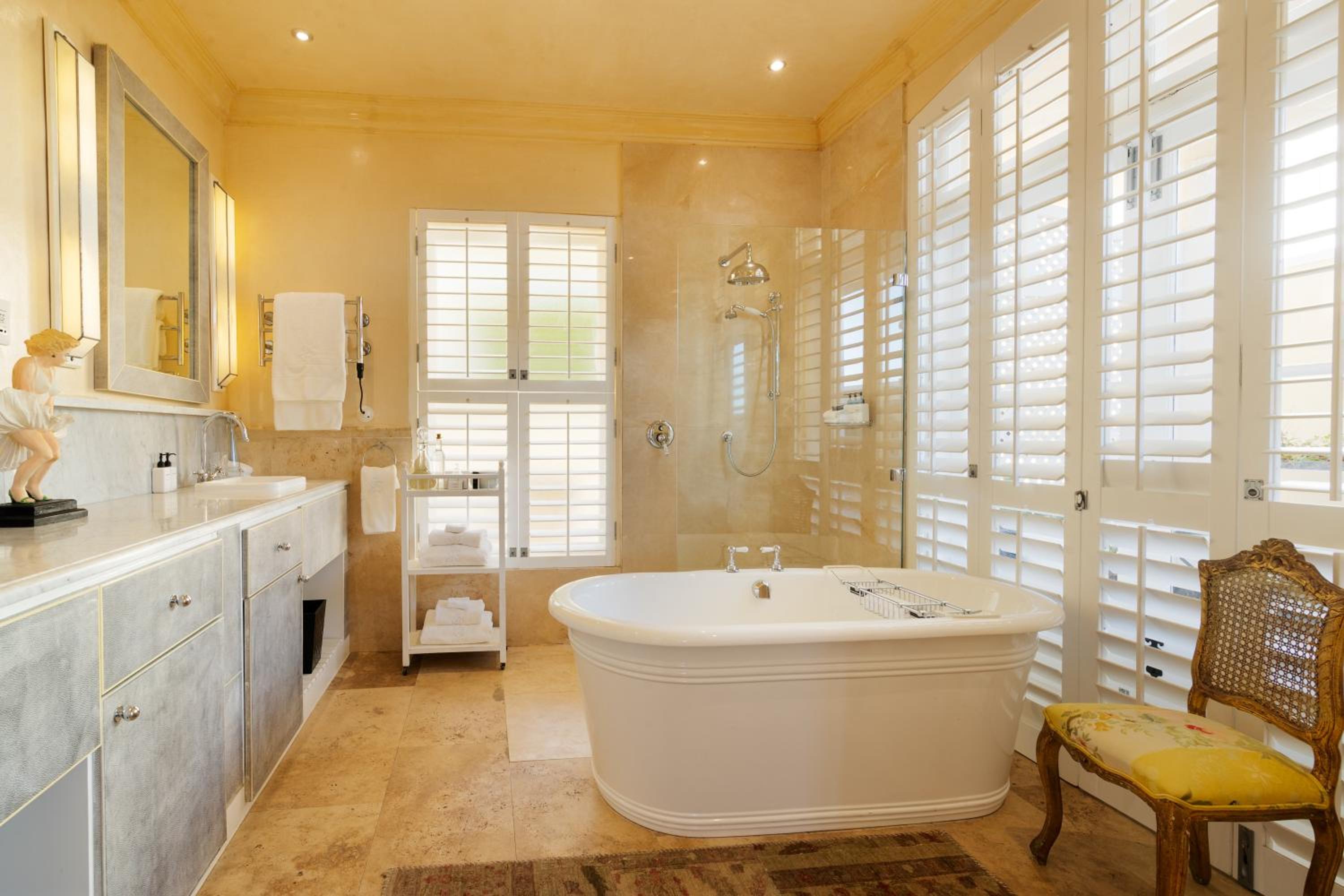 Luxury Room - Photo 4
