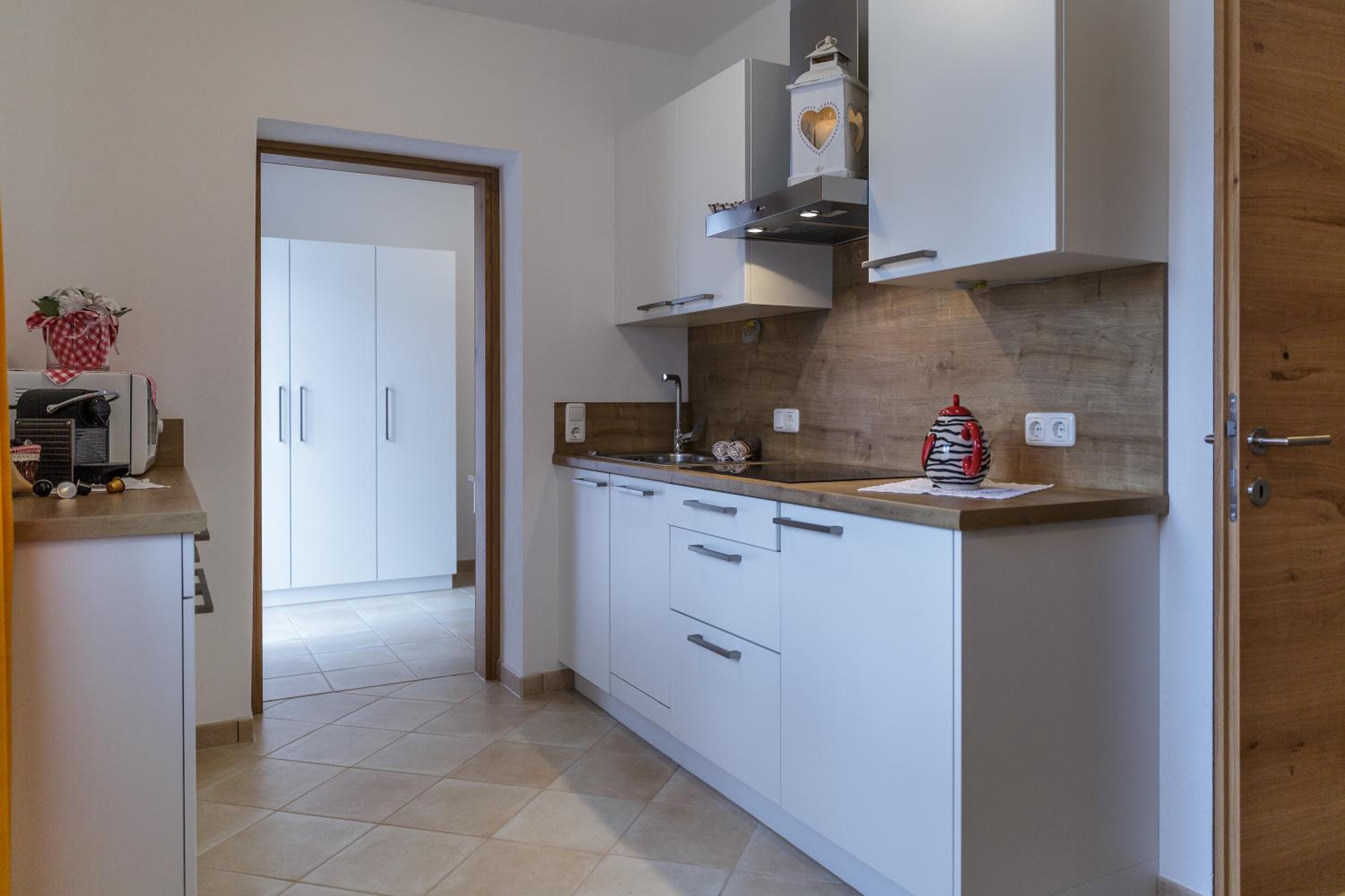 Two-Bedroom Apartment with Balcony photo 3