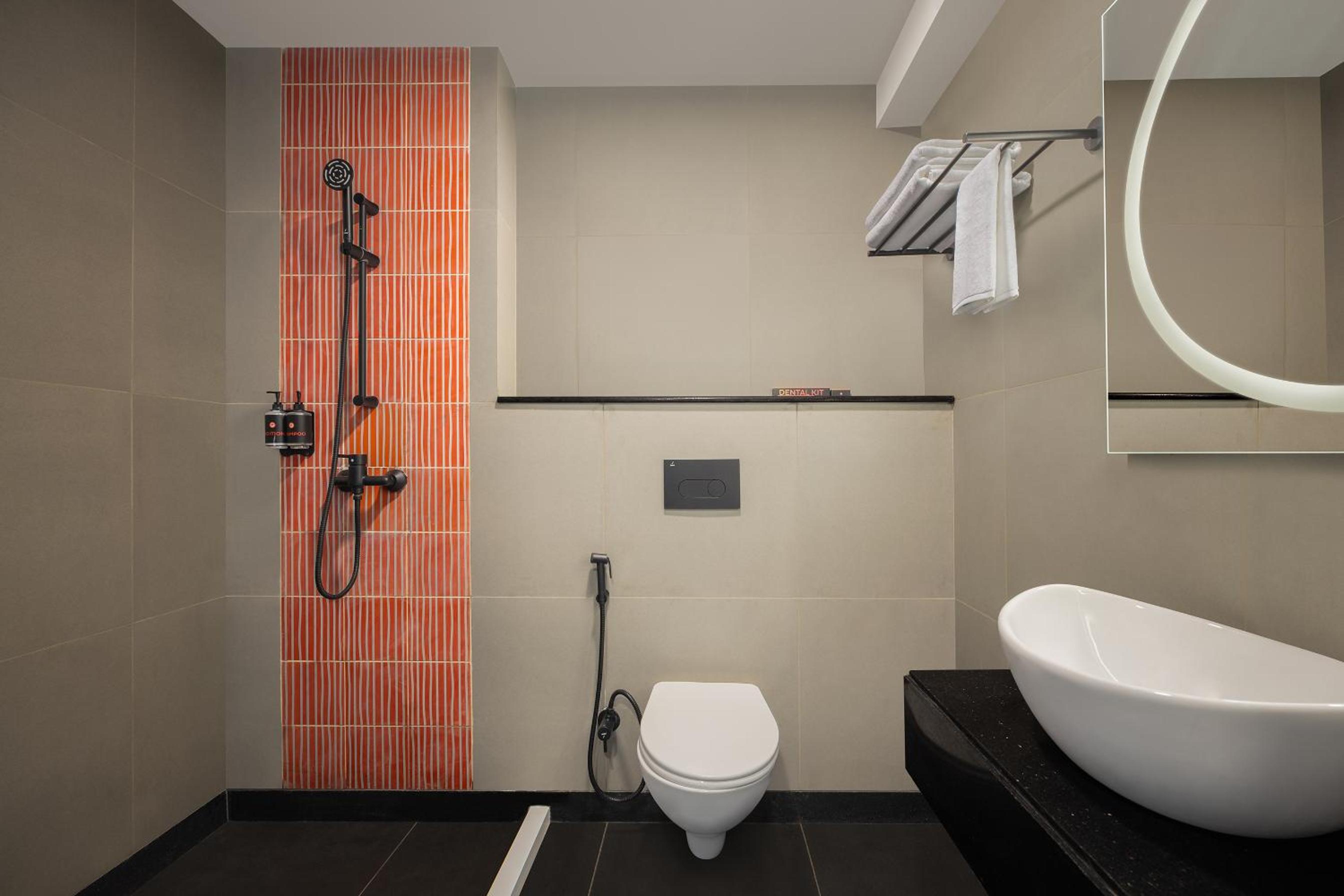 Day use Room - Same day check in and check out - 9 am to 5 pm - No Overnight Stay photo 1