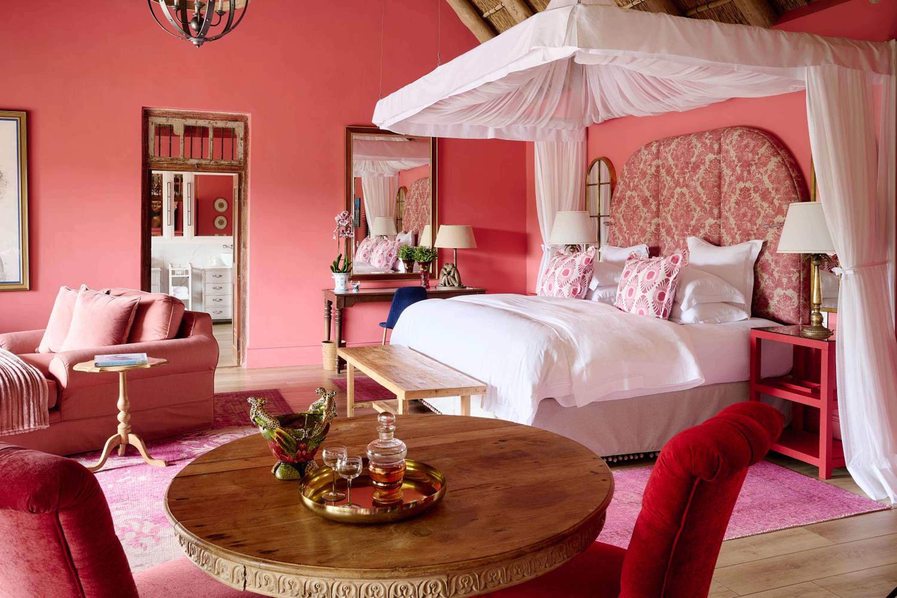Waterside Lodge  Deluxe Suite - Photo 6