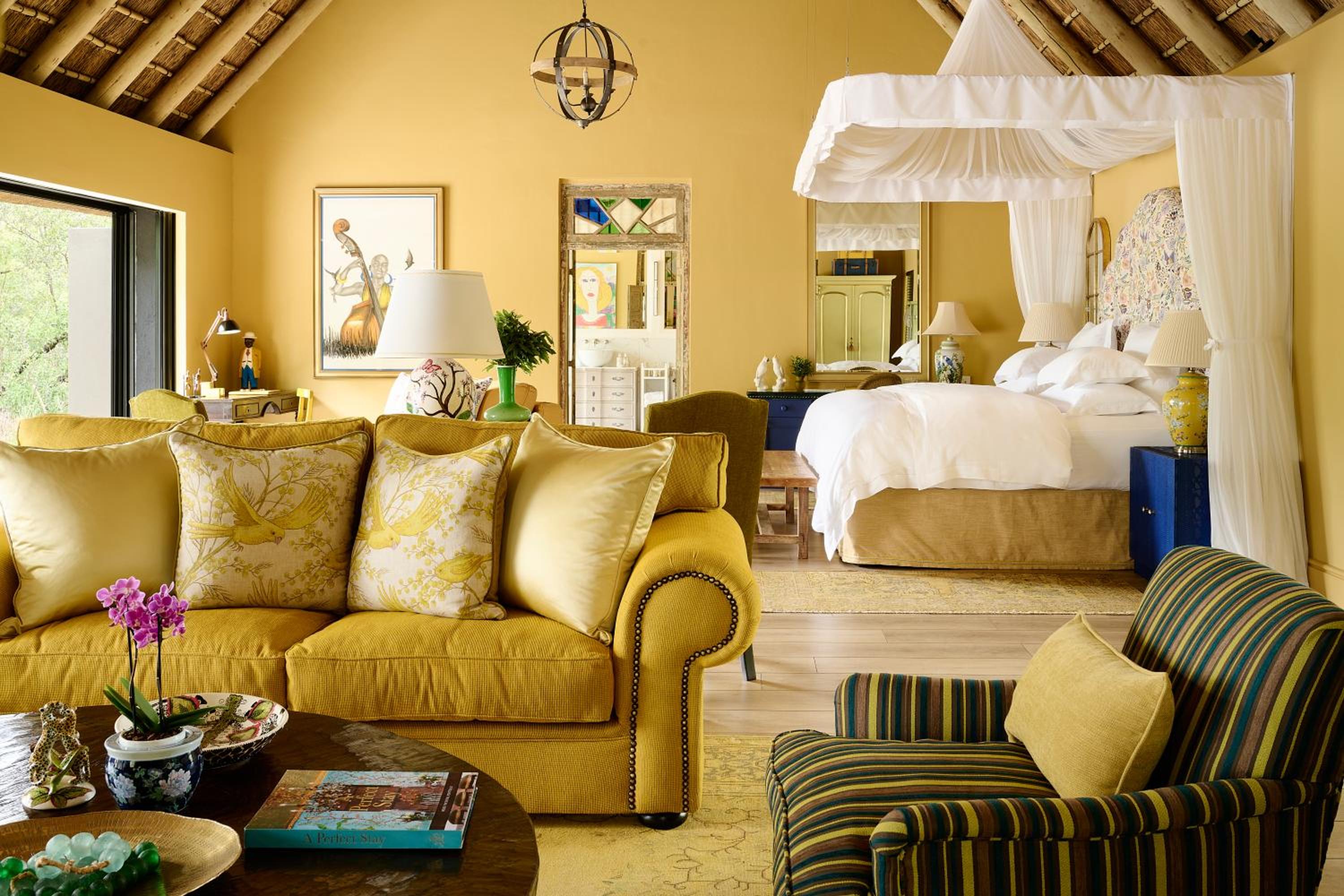 Waterside Lodge  Deluxe Suite - Photo 11
