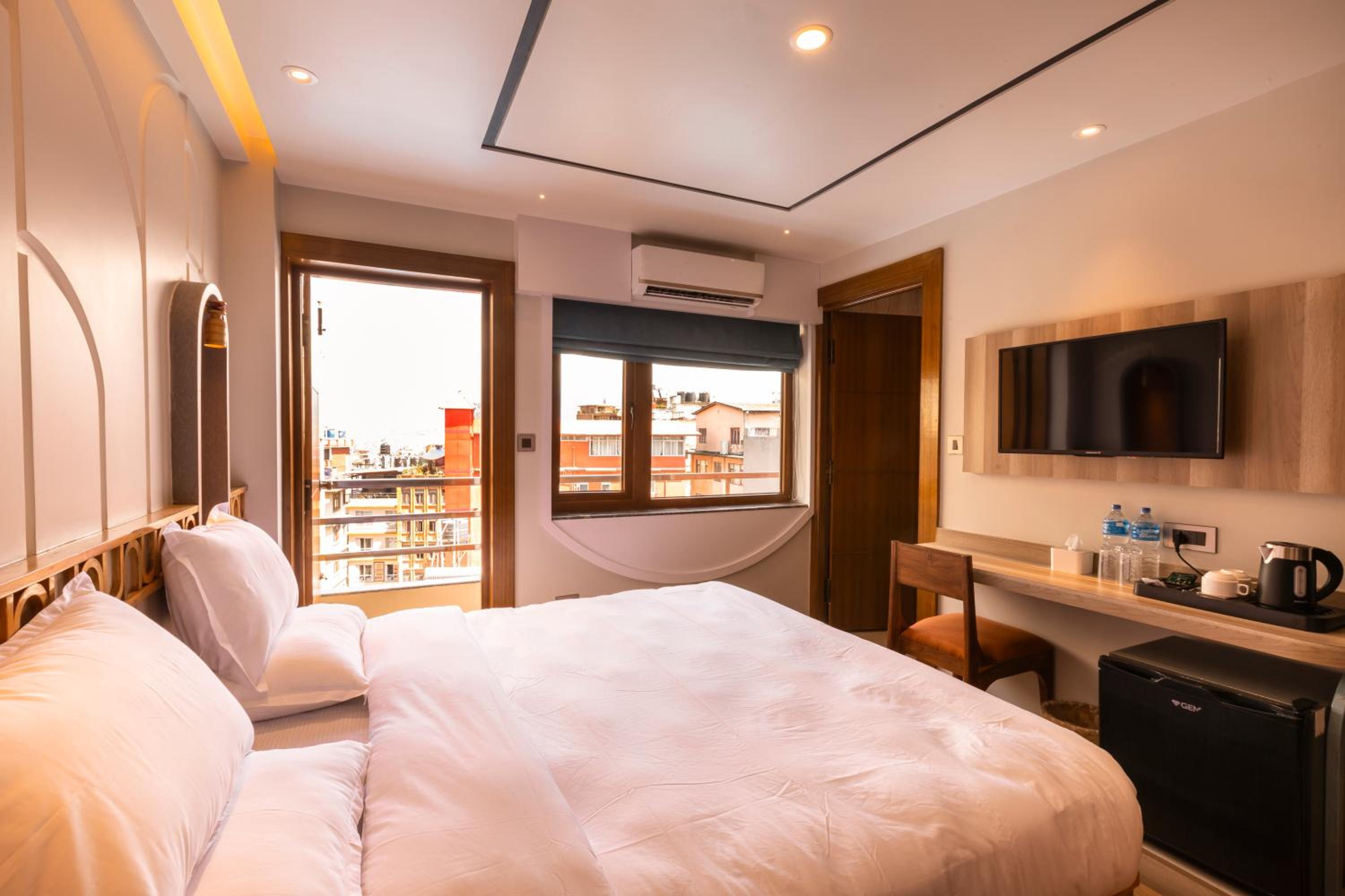 Deluxe Double Room - Photo 6
