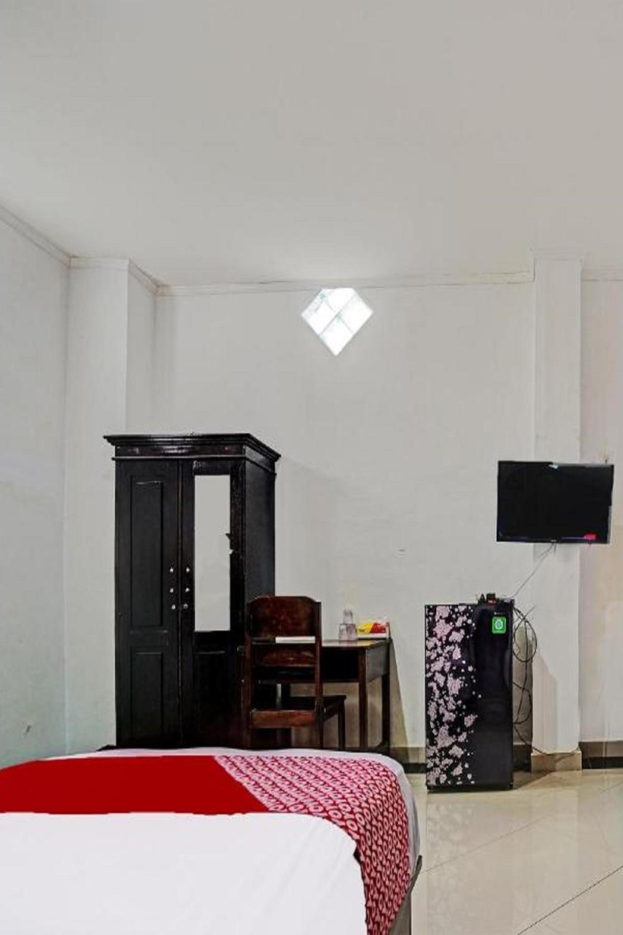 Budget Single Room photo 2