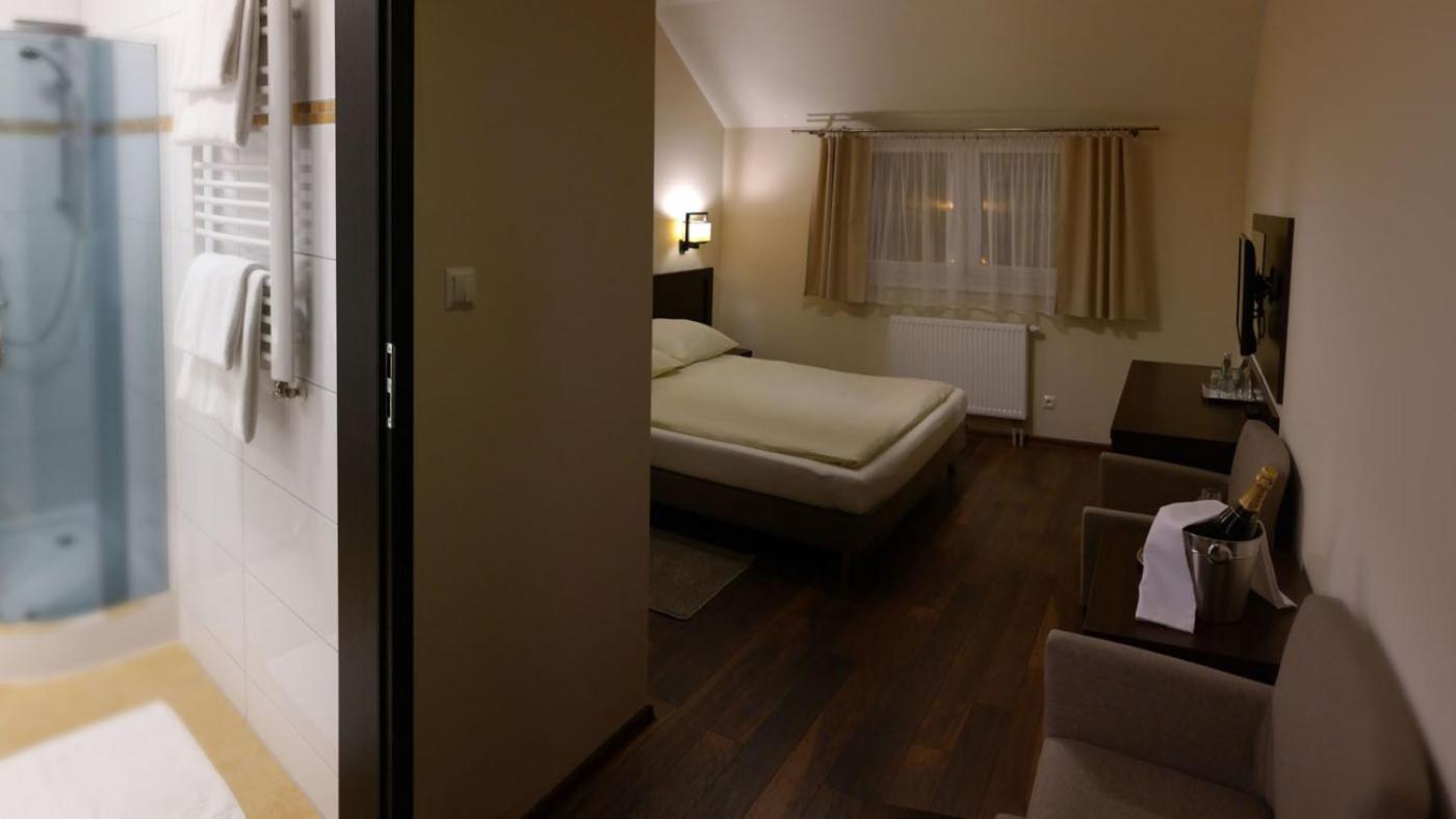 Double Room - Photo 1