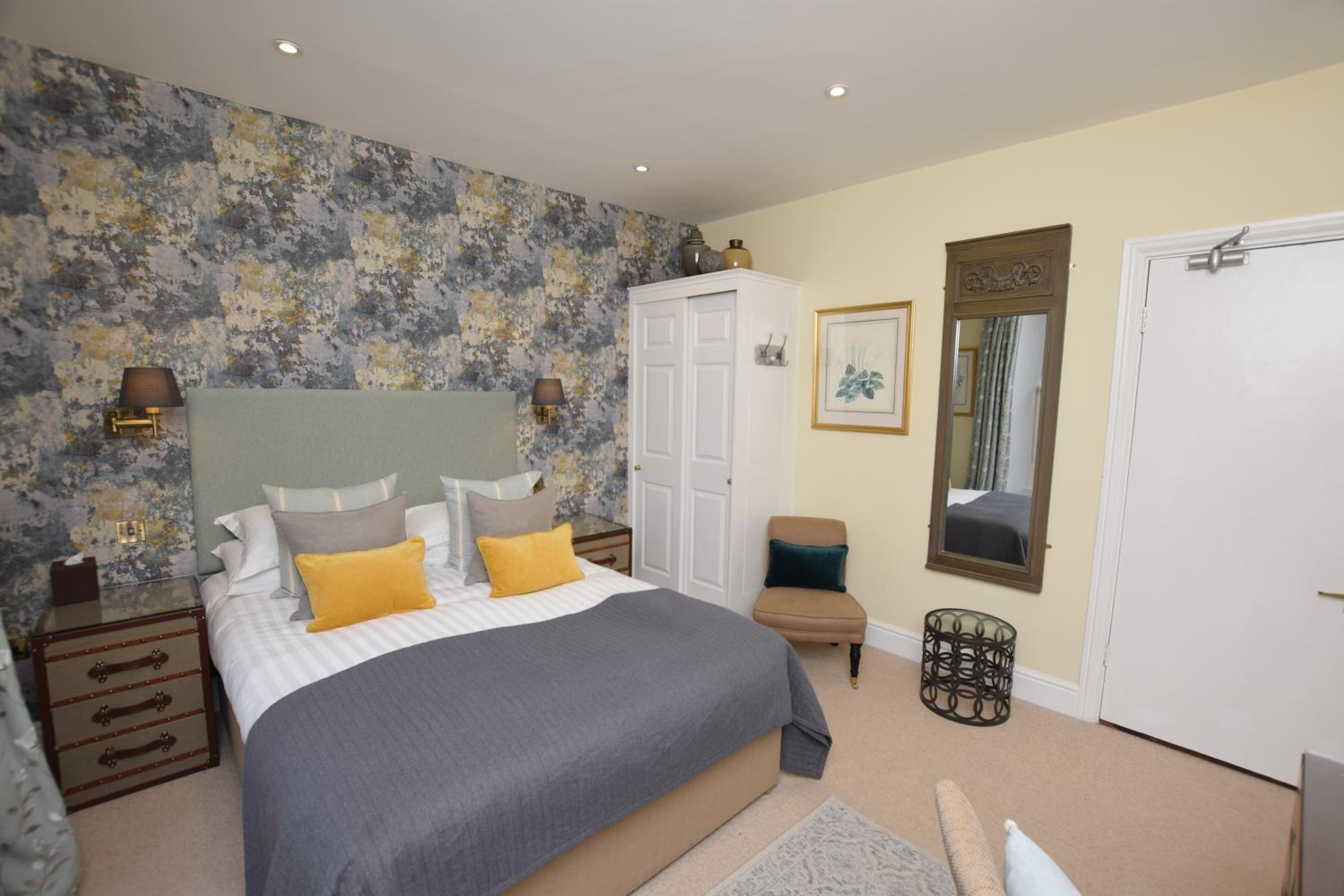 Superior Double or Twin Room with Garden View