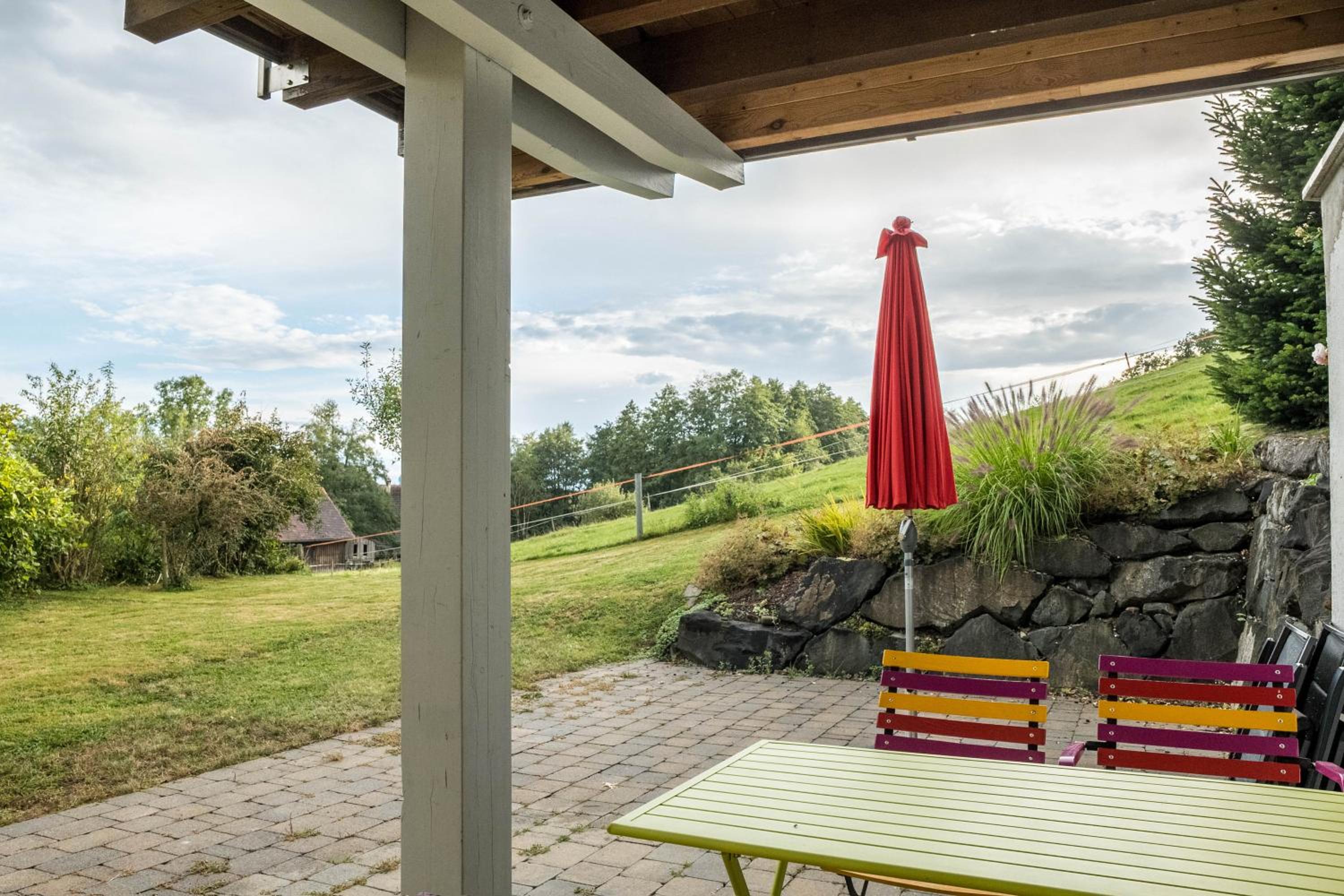 One-Bedroom Apartment with Garden View photo 2