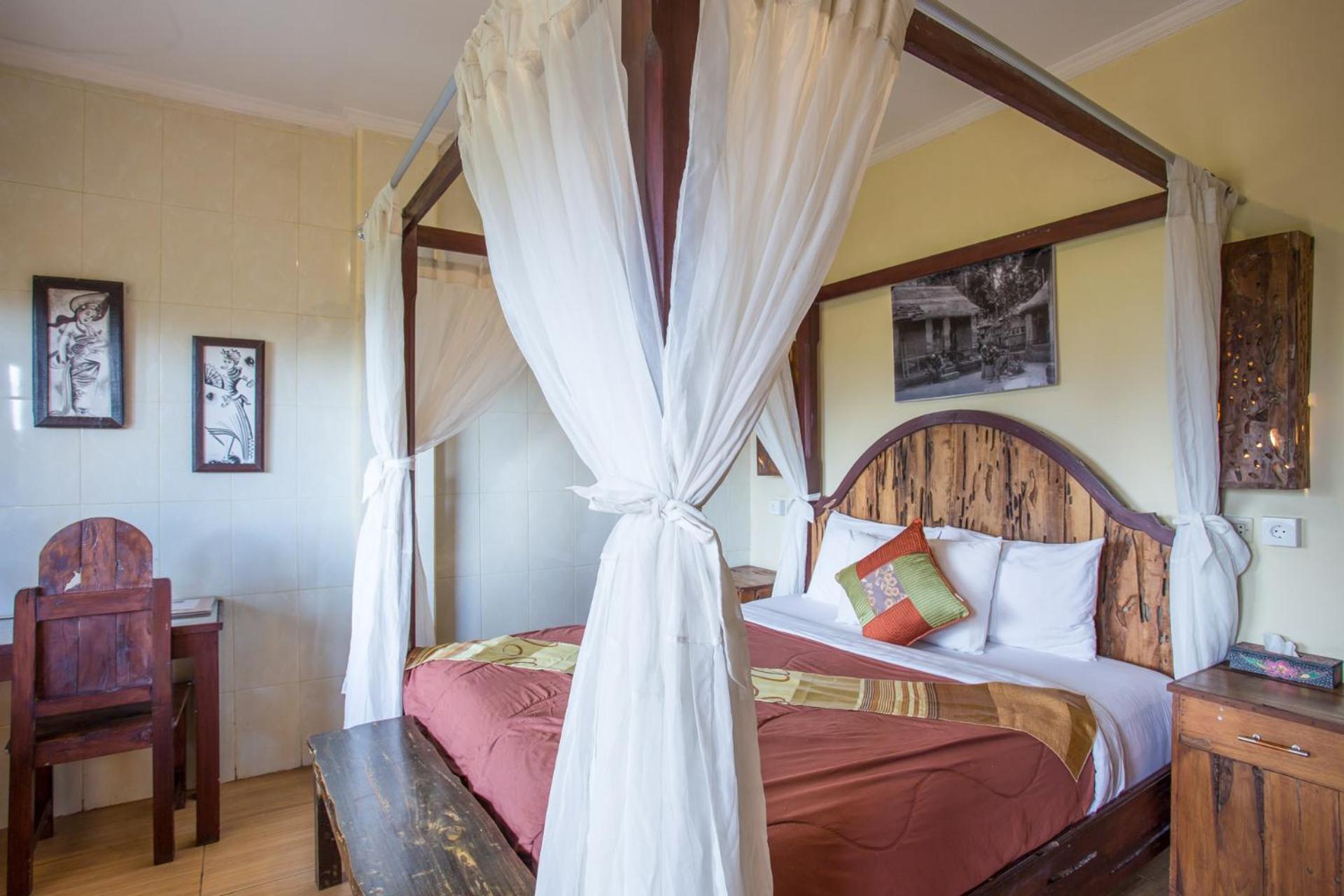 Deluxe Double Room with Balcony - Photo 3
