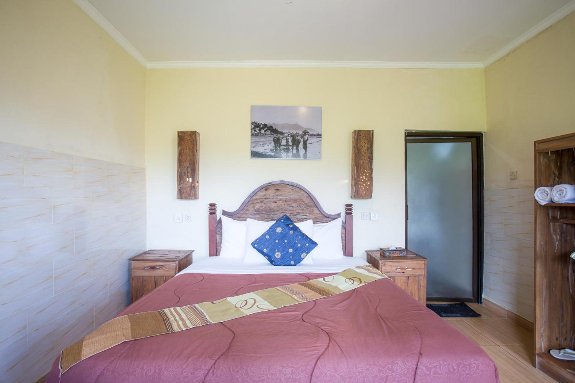 Deluxe Double Room with Balcony - Photo 1