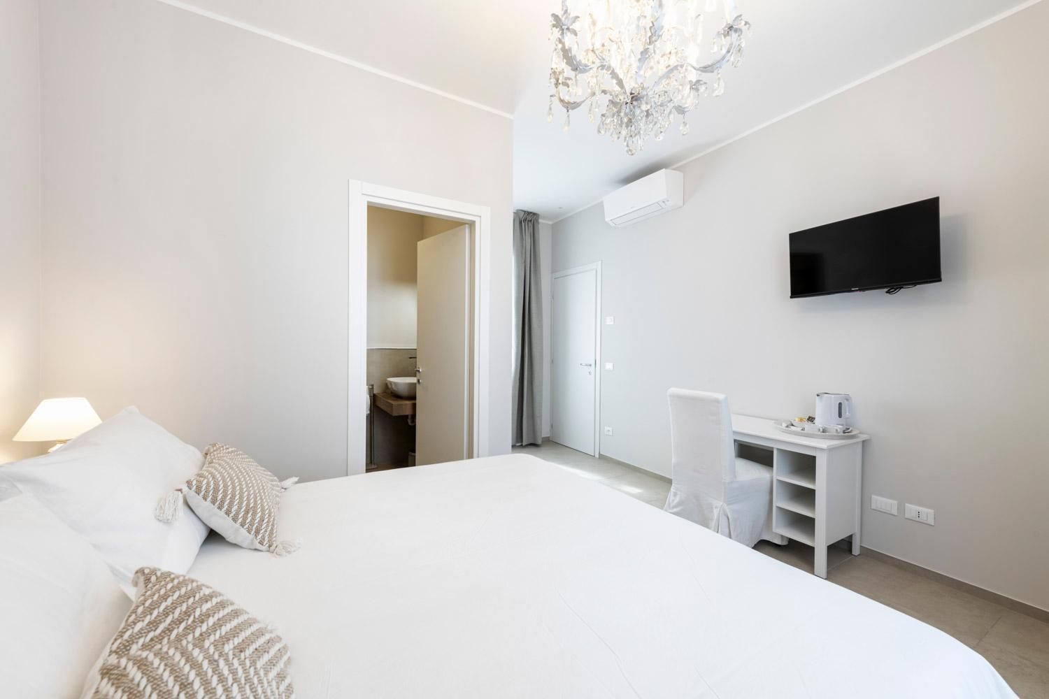 Superior Queen Room - Photo 1