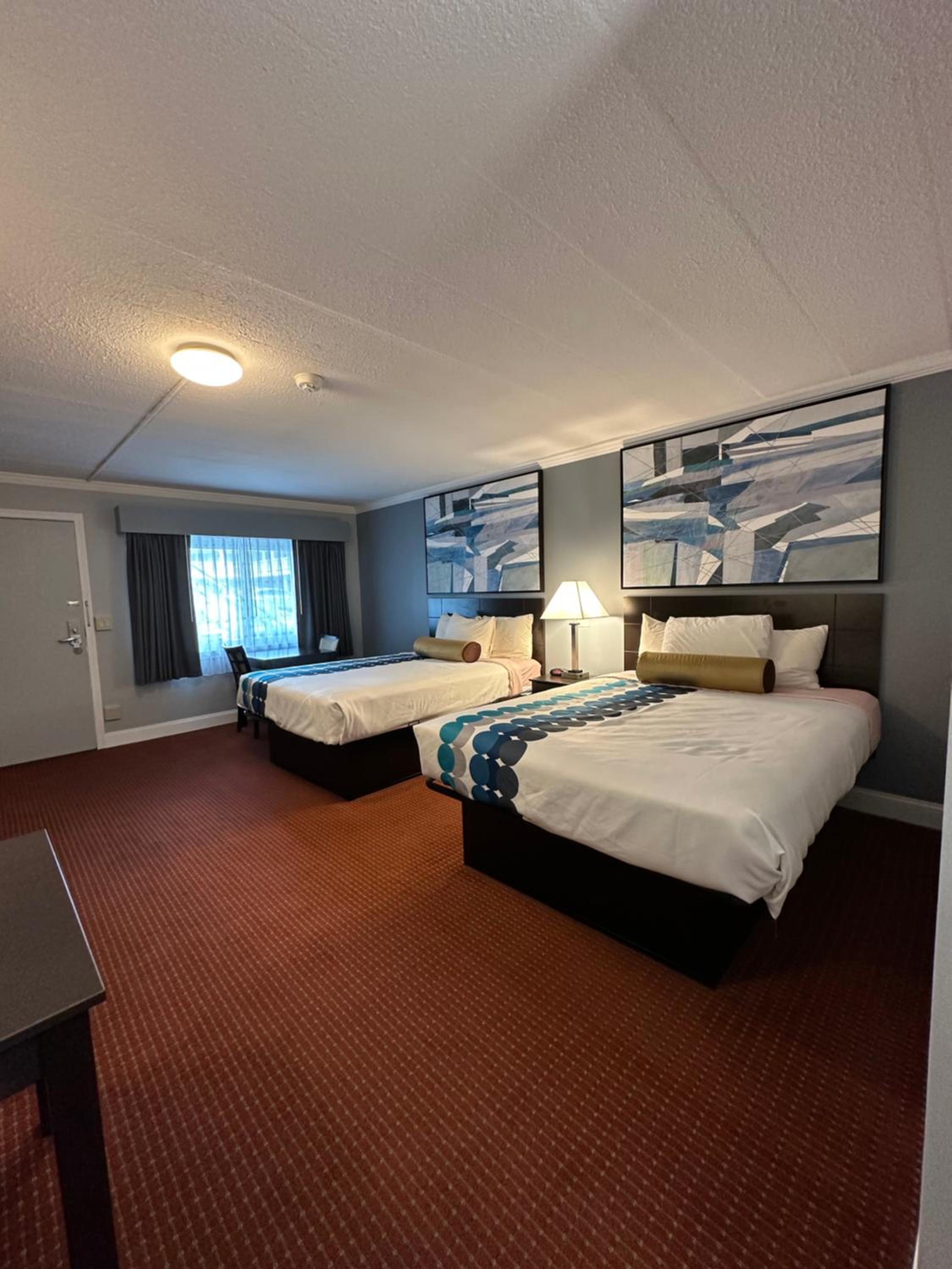 Queen Room with Two Queen Beds - Photo 11