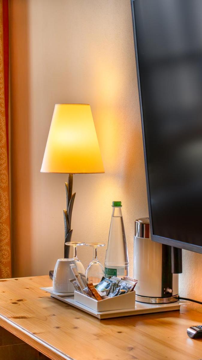 Superior Double or Twin Room photo 3