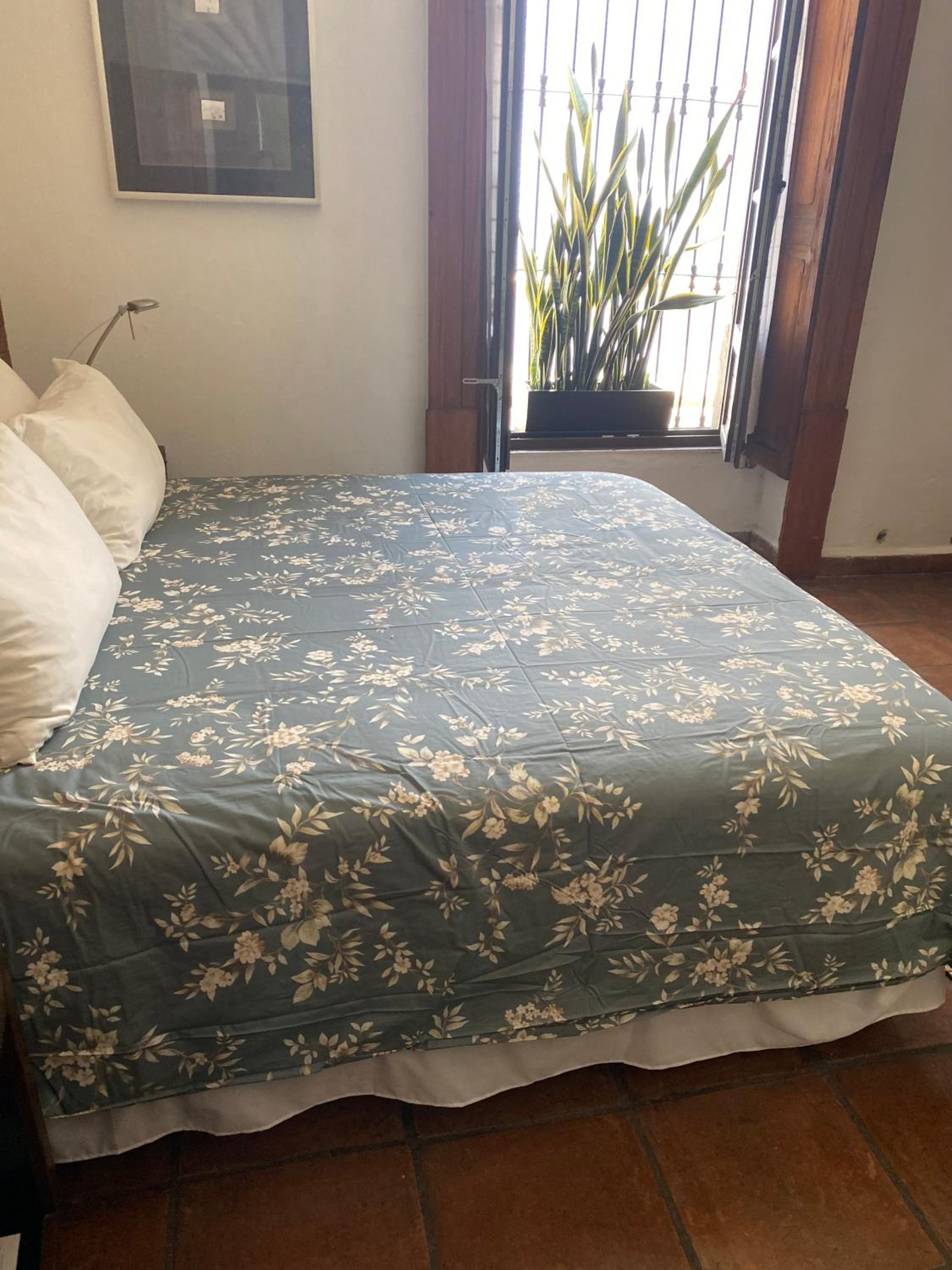 Queen Room - Photo 9