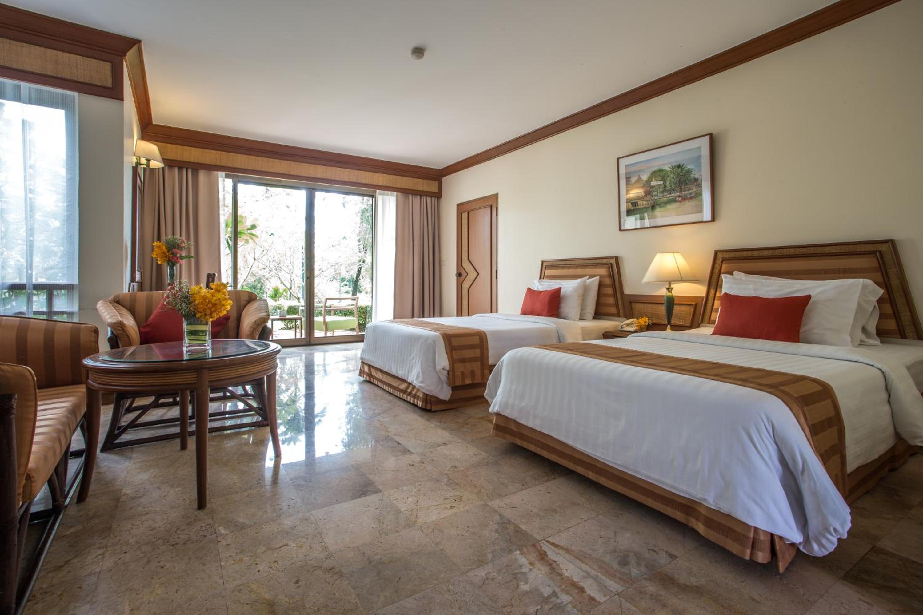 Deluxe Twin Room