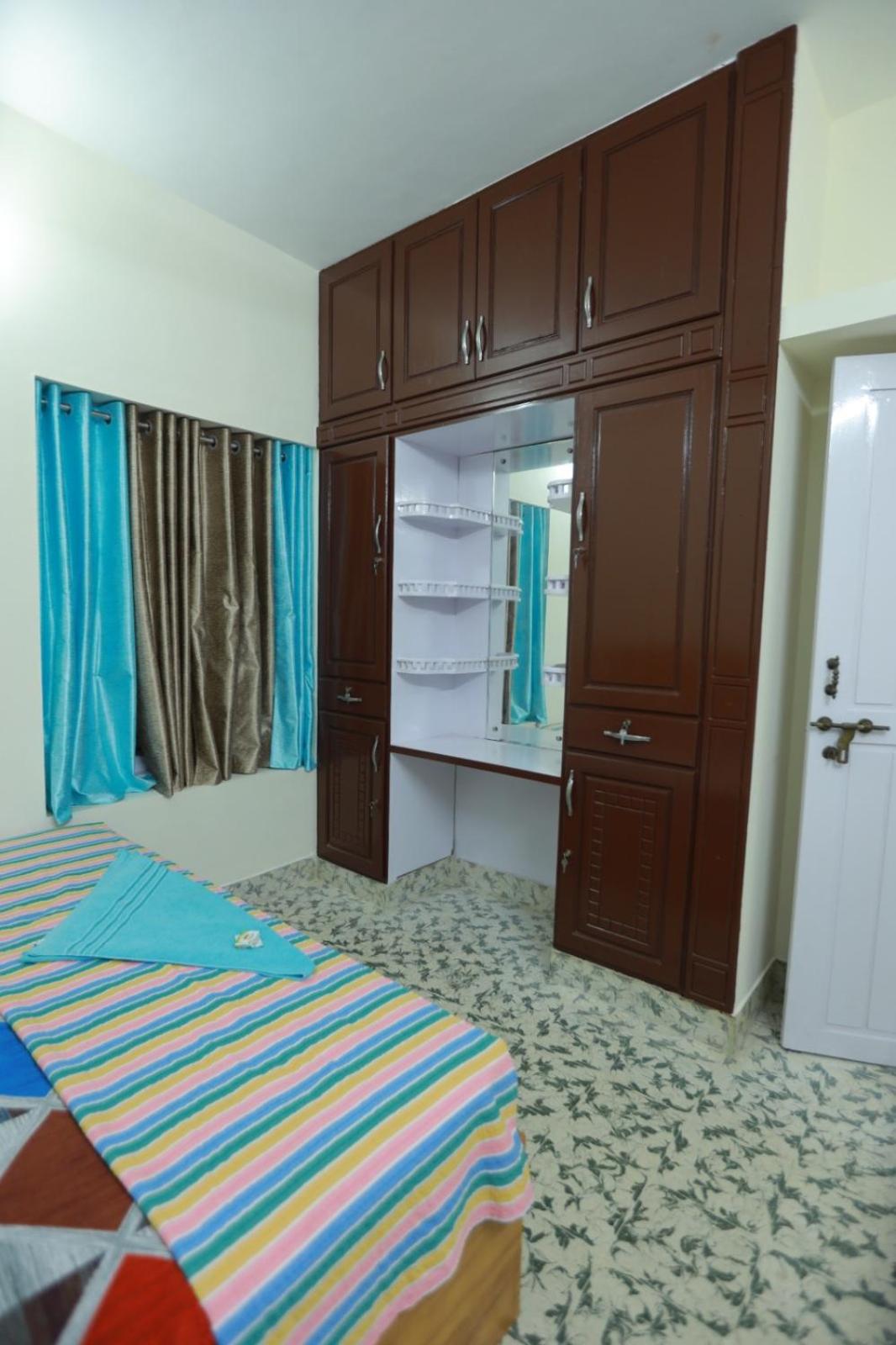 Villa - Photo 3