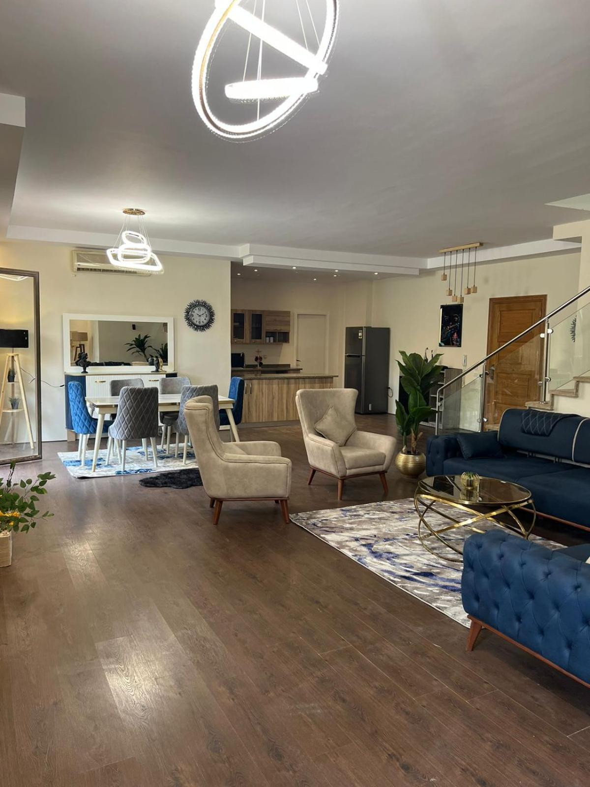 Apartment photo 1