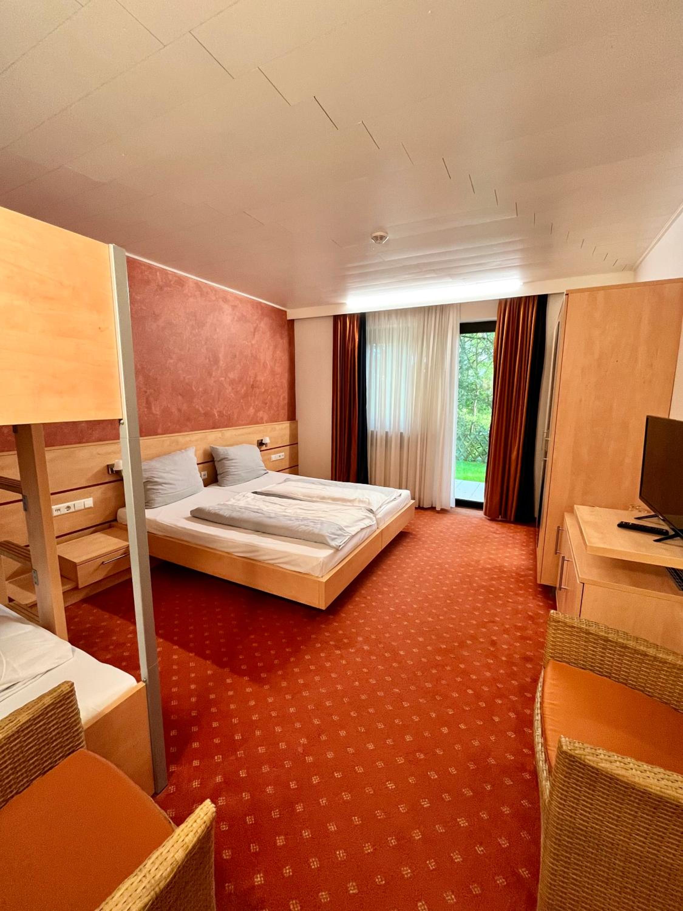 Suite with Balcony photo 1